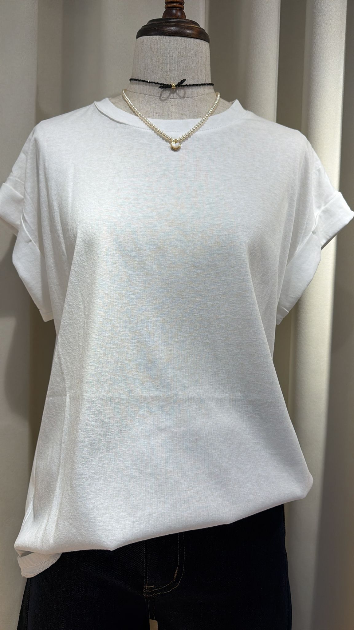 鬆身簡約白色T恤