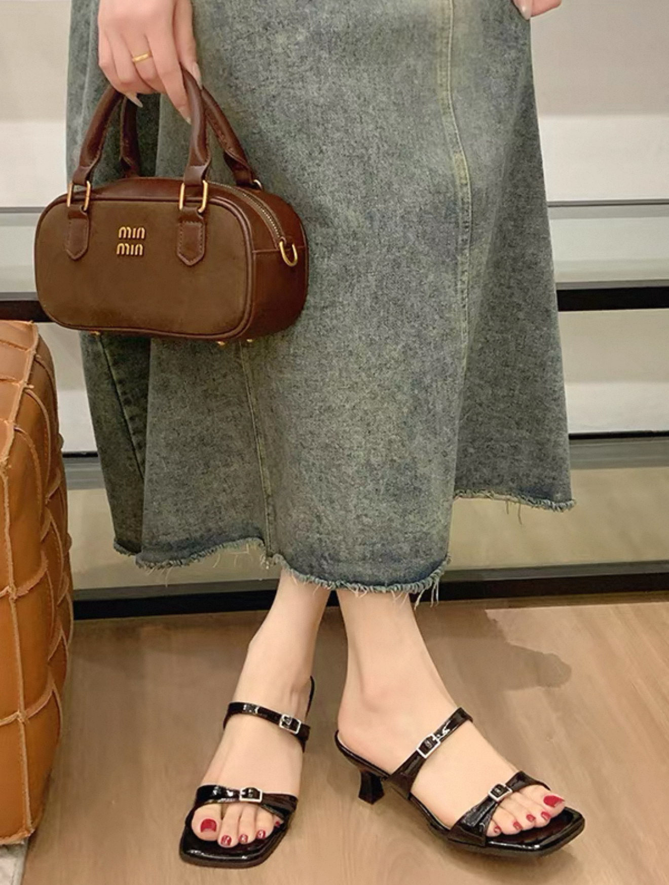 TW55 精美双带跟鞋