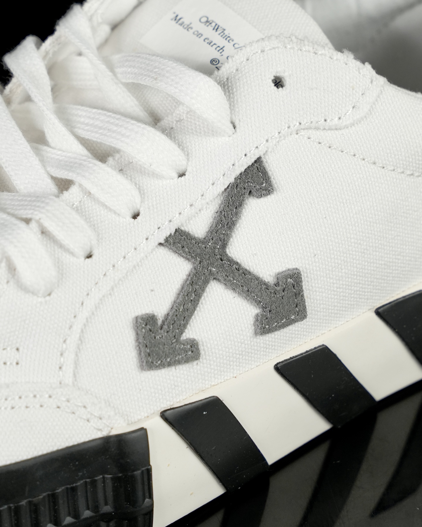 Off-White Low Vulcanized