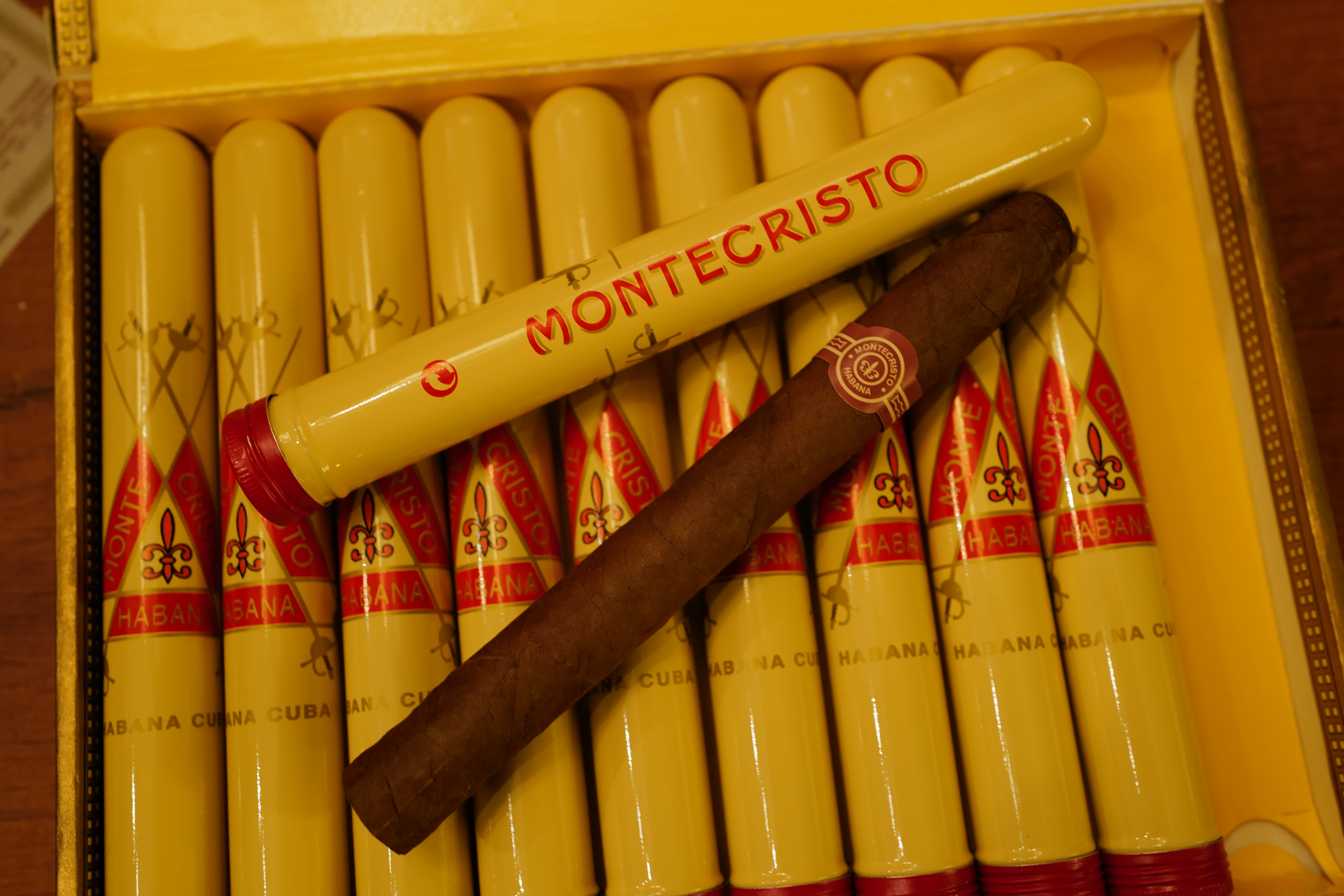 Montecristo Tubos 2005