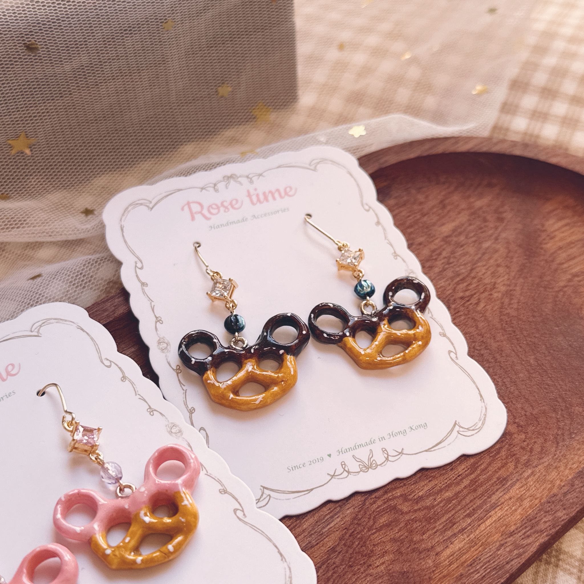 手繪米奇Prezel耳環 兩色入