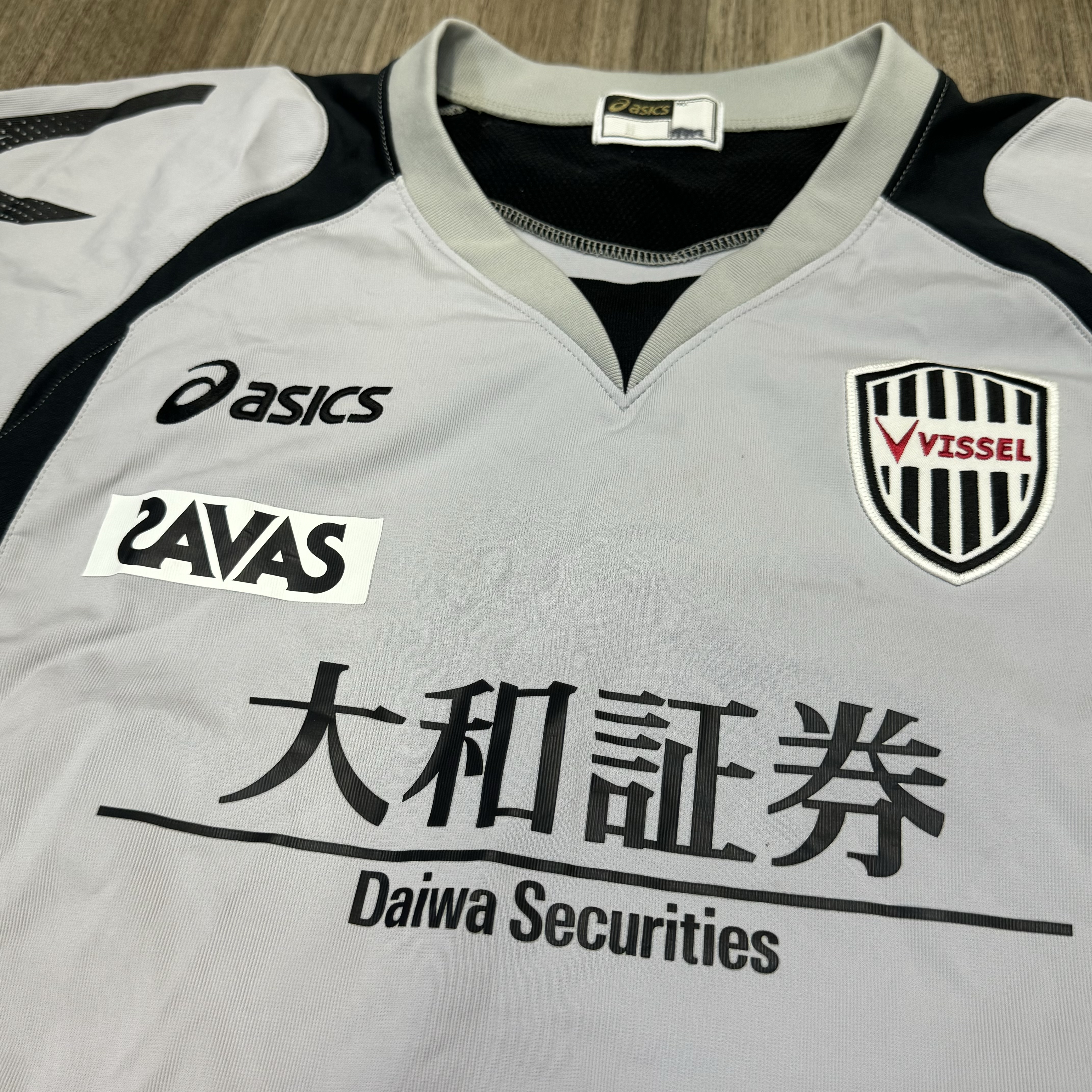 Kobe Vissel player issue training sweater