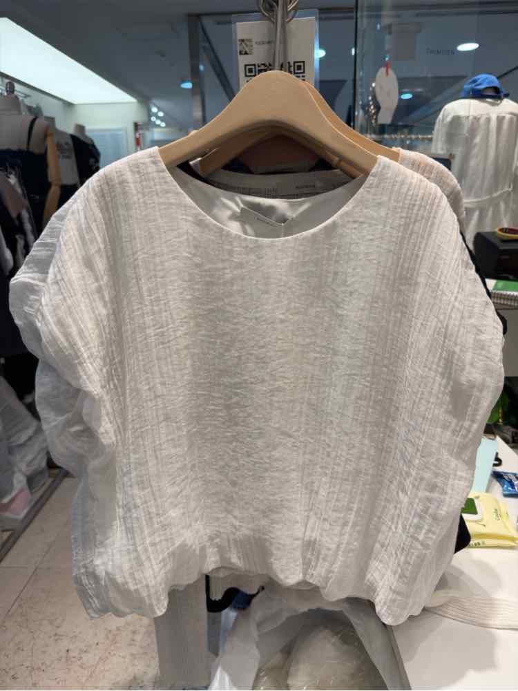 221136 麻雀泡泡手袖Tee Width 61 Length 50