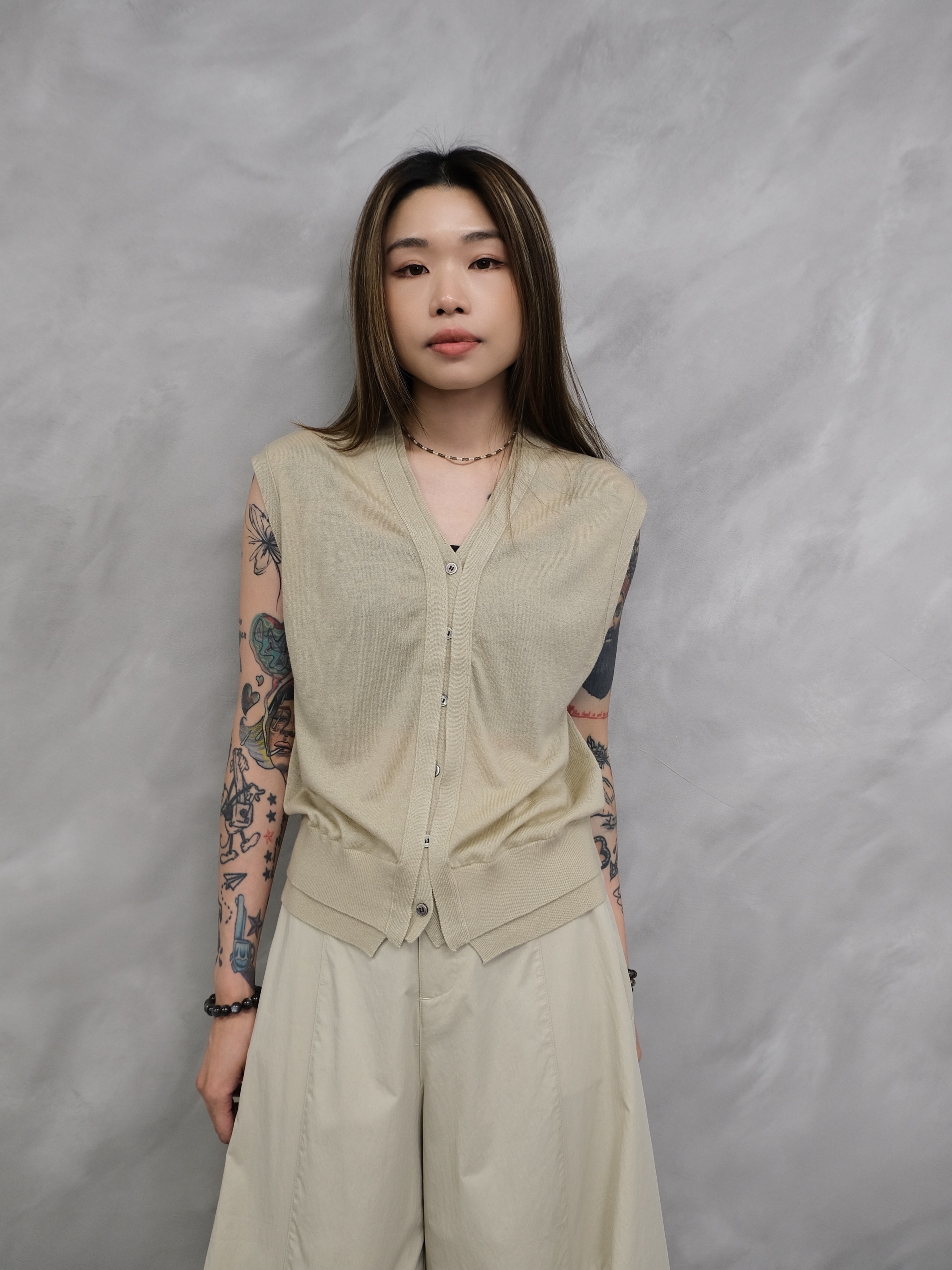 V-neck knit top #top103