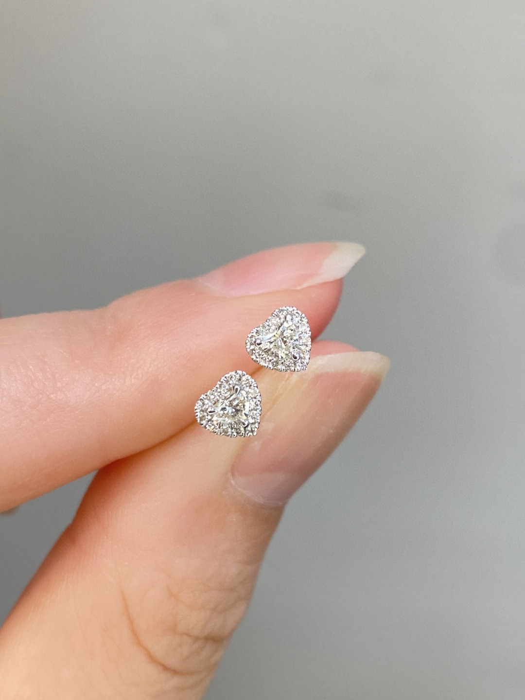 18K Diamond Earrings 