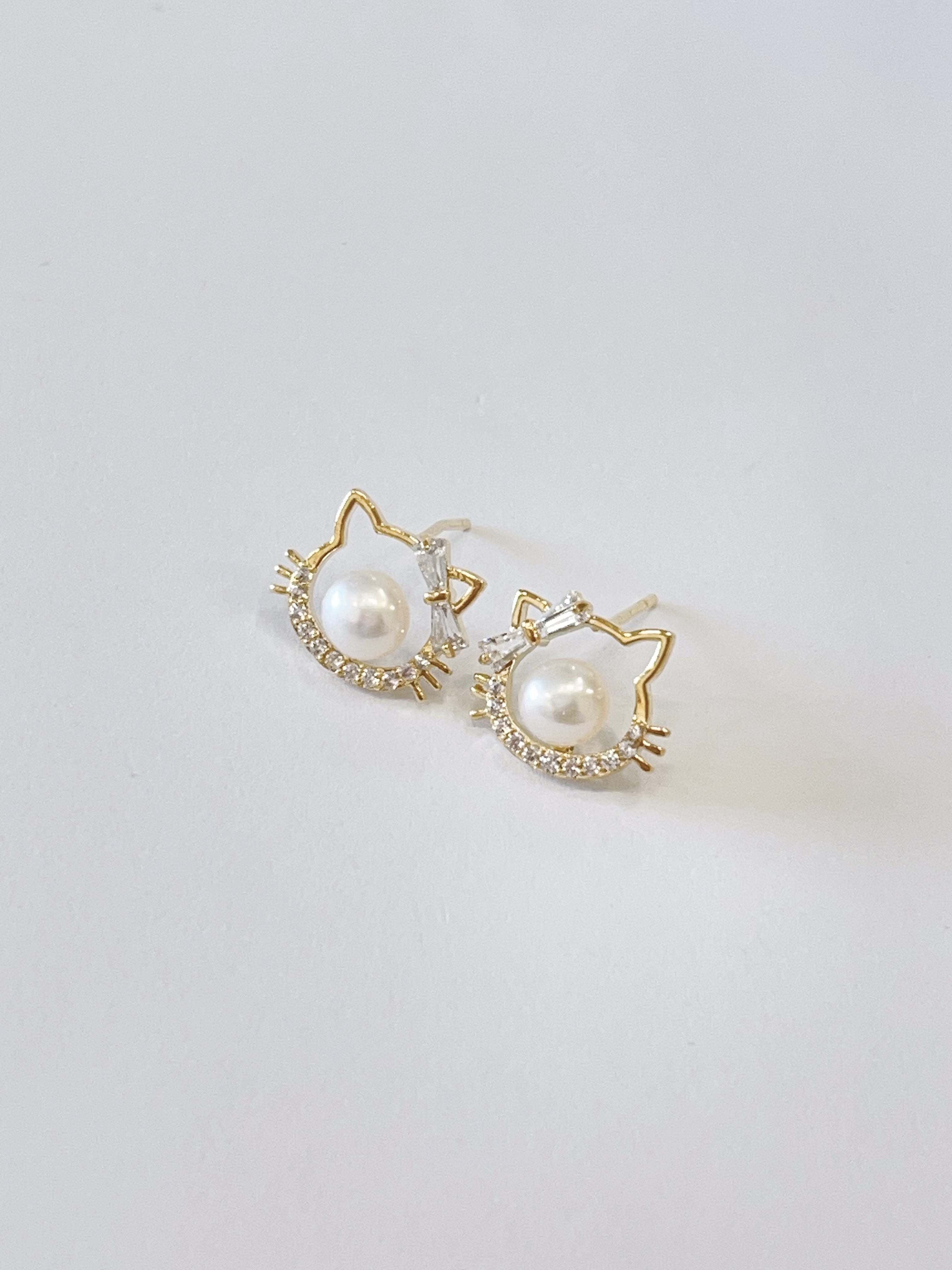 可爱Kitty猫镂空珍珠耳环