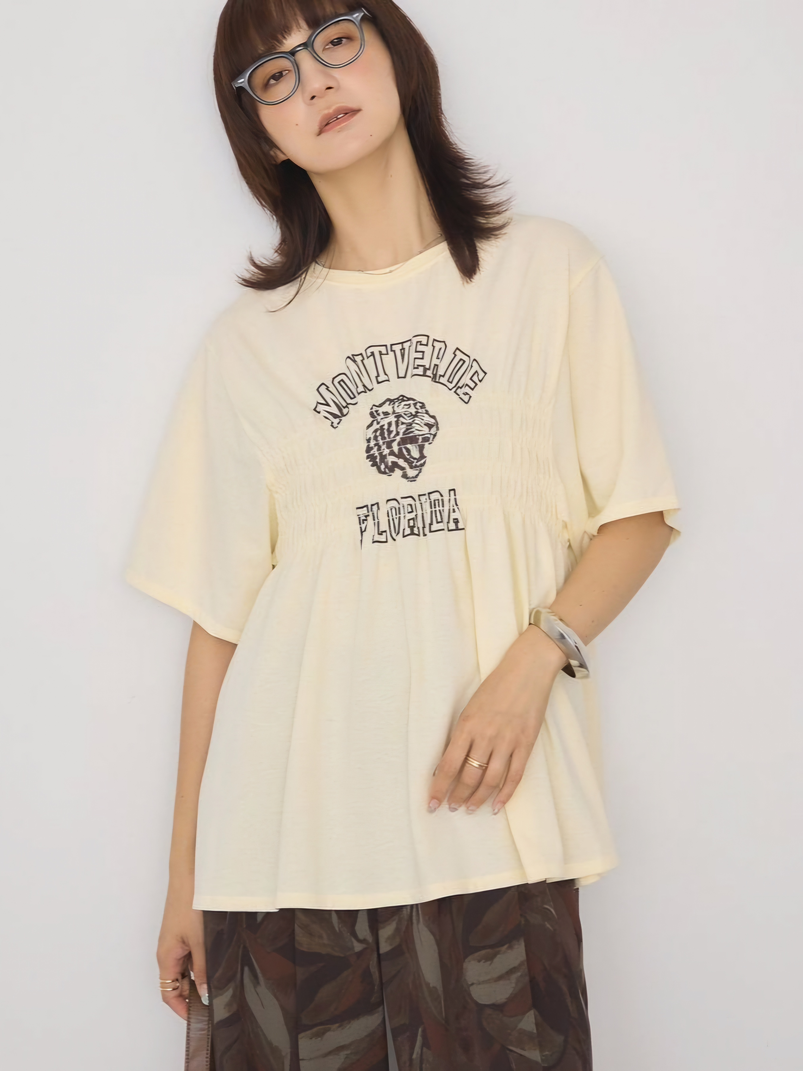 【✨️日本🇯🇵 pre-order 褶皺 logo tee✨️】 【共4色 | Free Size | 淺灰 / 米白 / 淺黃 / 海軍藍】