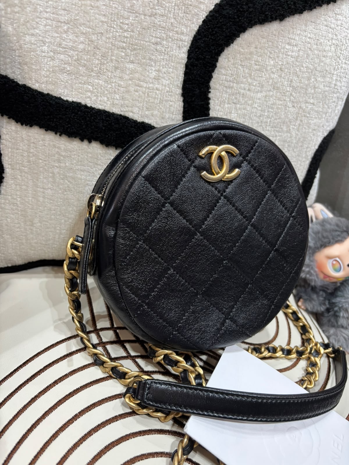 Chanel round chain bag 牛皮金鏈 100%Authentic , 98%new ✅專門店收據 ✅CARD ✅塵袋  ✅盒 