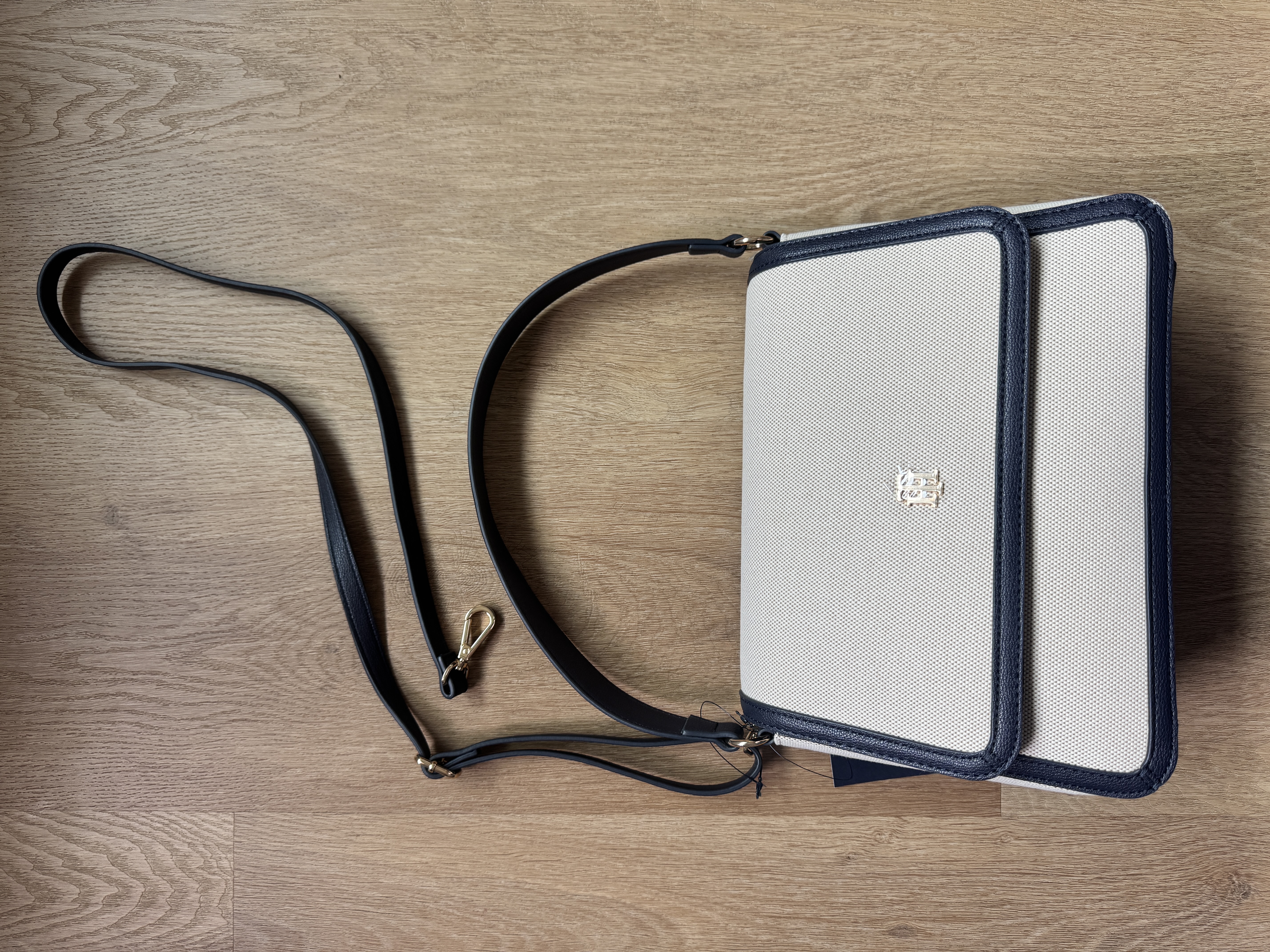 Tommy Hilfiger女裝手袋 (香港現貨)