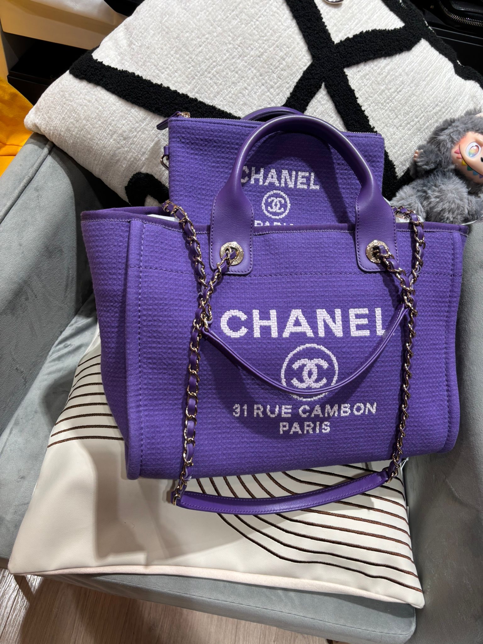 Chanel Deauville Tote Bag Small 100%Authentic, 95%New ✅晶片✅Pouch✅Dust bag