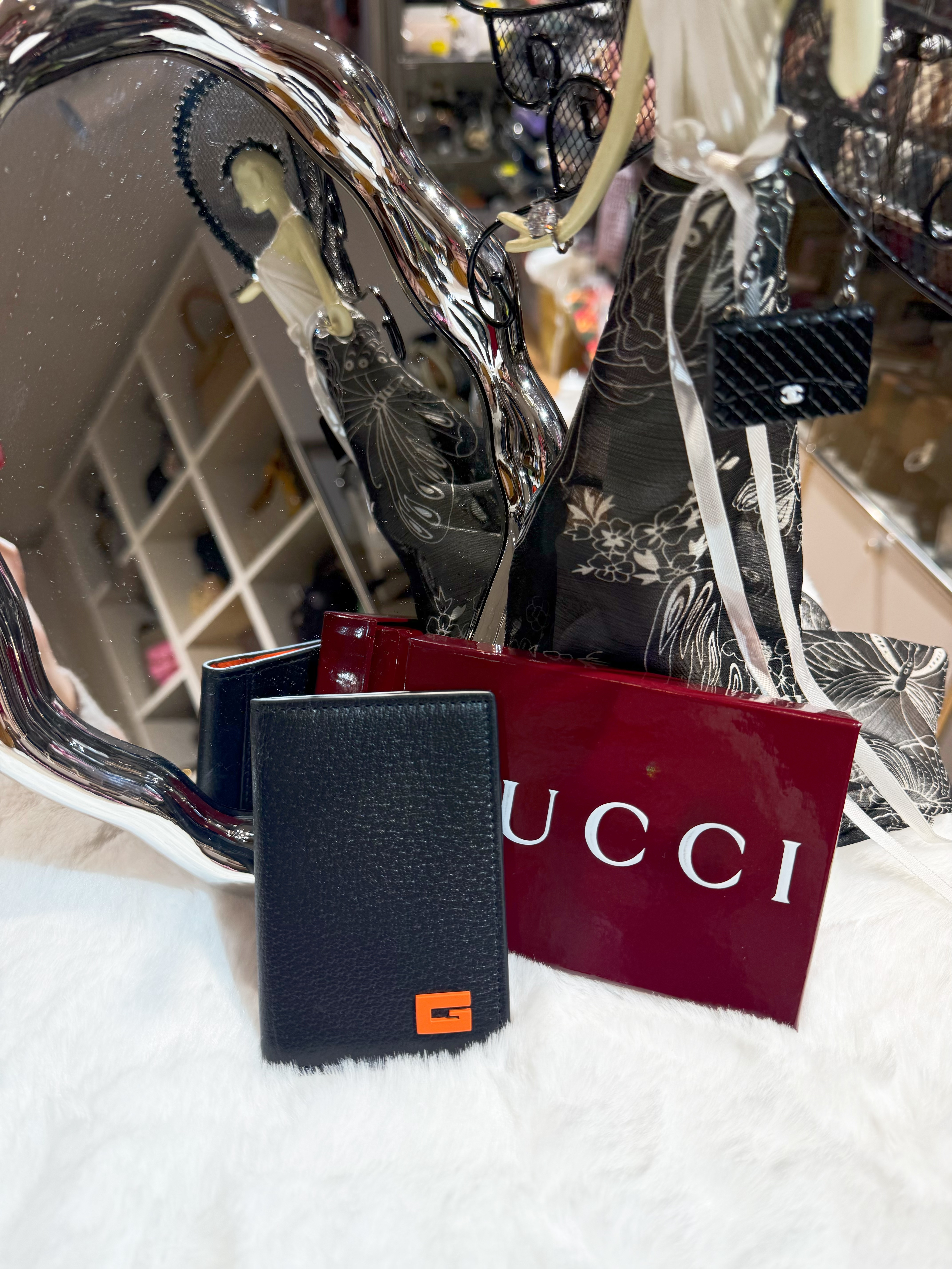Gucci bi fold card holder blk/orange