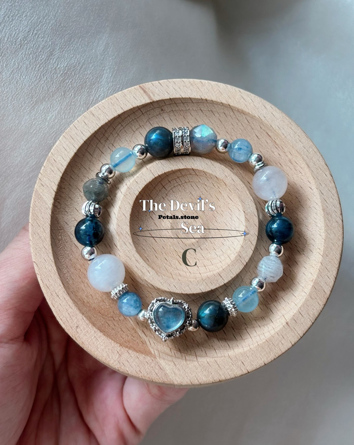 ˖°𓇼𝐓𝐡𝐞 𝐃𝐞𝐯𝐢𝐥’𝐬 𝐒𝐞𝐚 ⋆