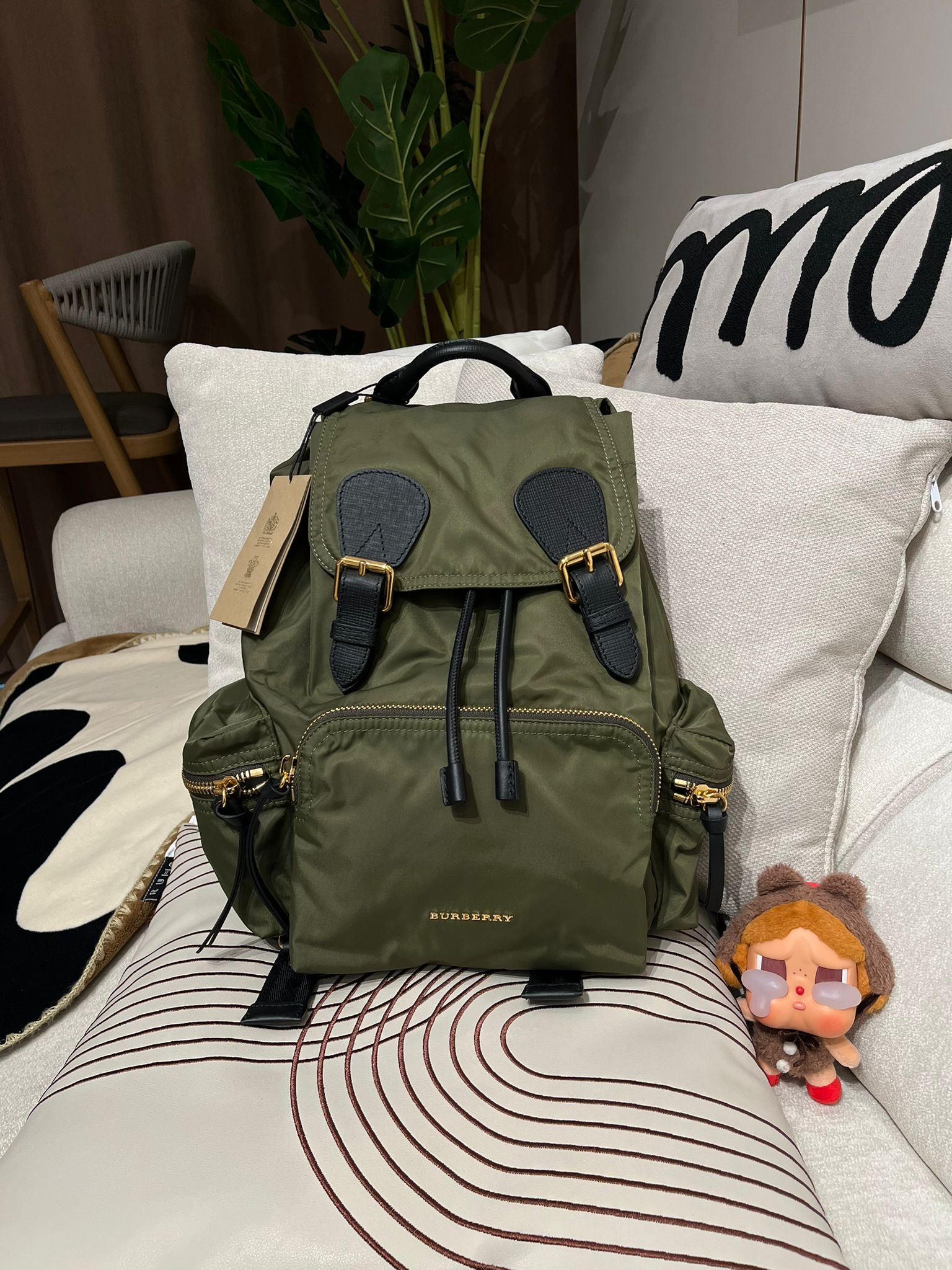 全新 Burberry backpack nylon 金扣 100%Authentic,全新未使用品 ✅ 原裝吊牌 ✅dust bag 