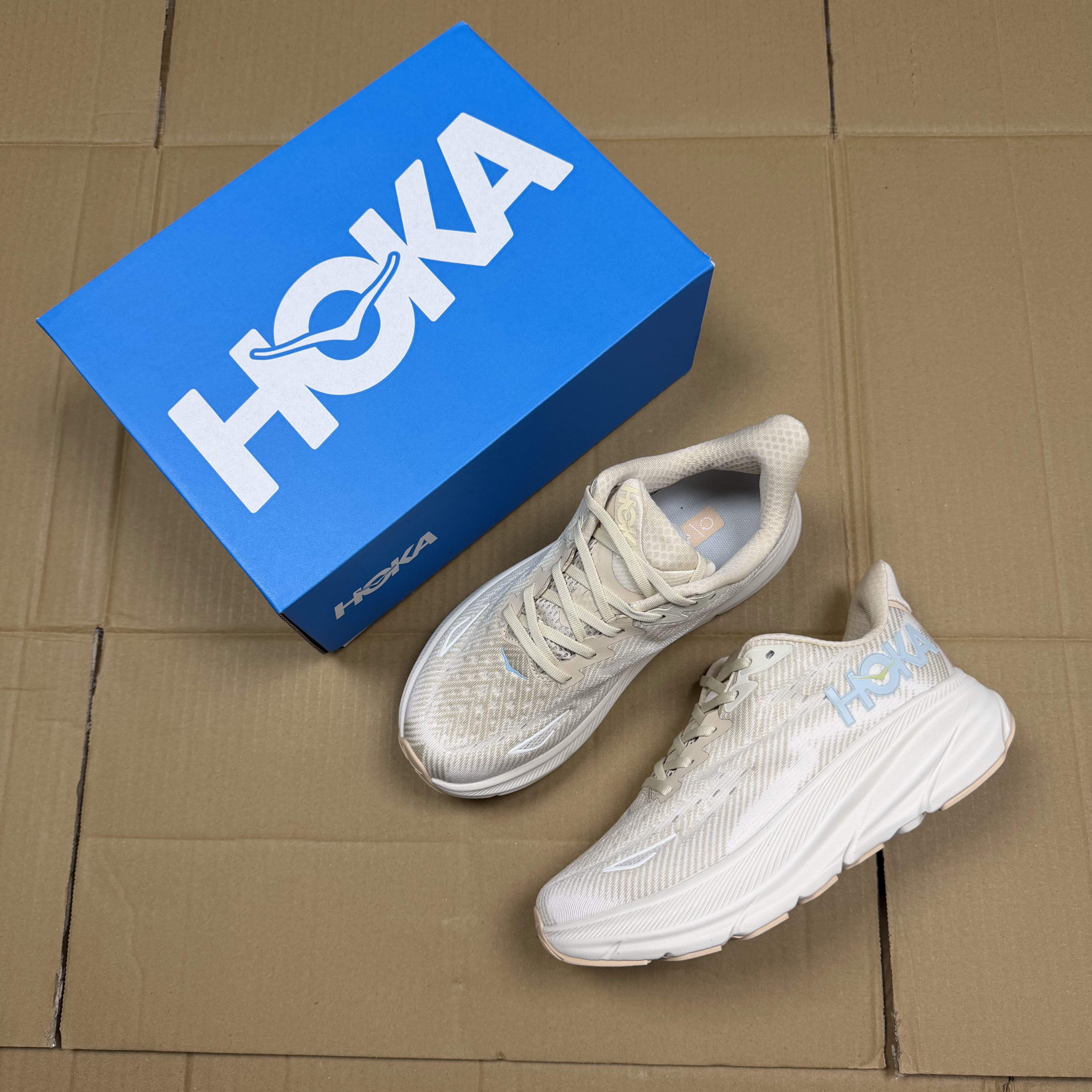 Hoka Clifton 9