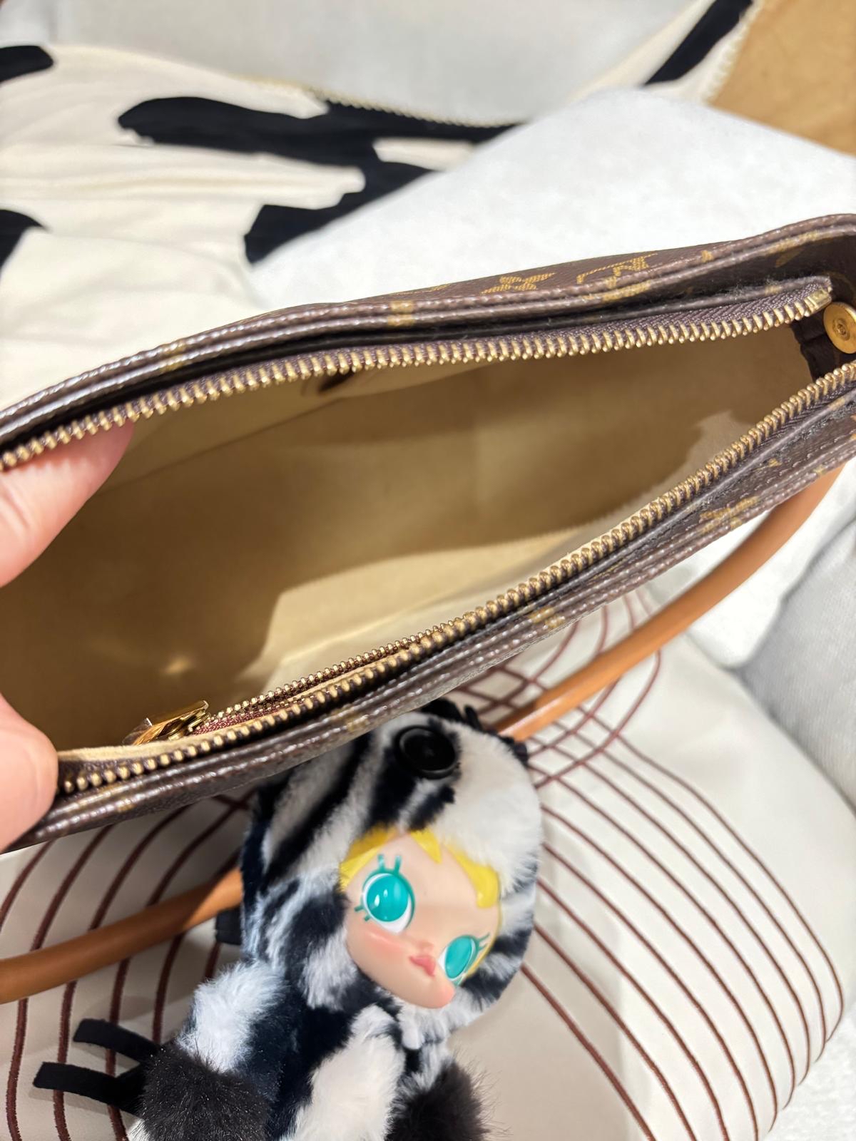 Lv looping hobo M51146 monogram 100%Authentic,98%new✅dust bag 