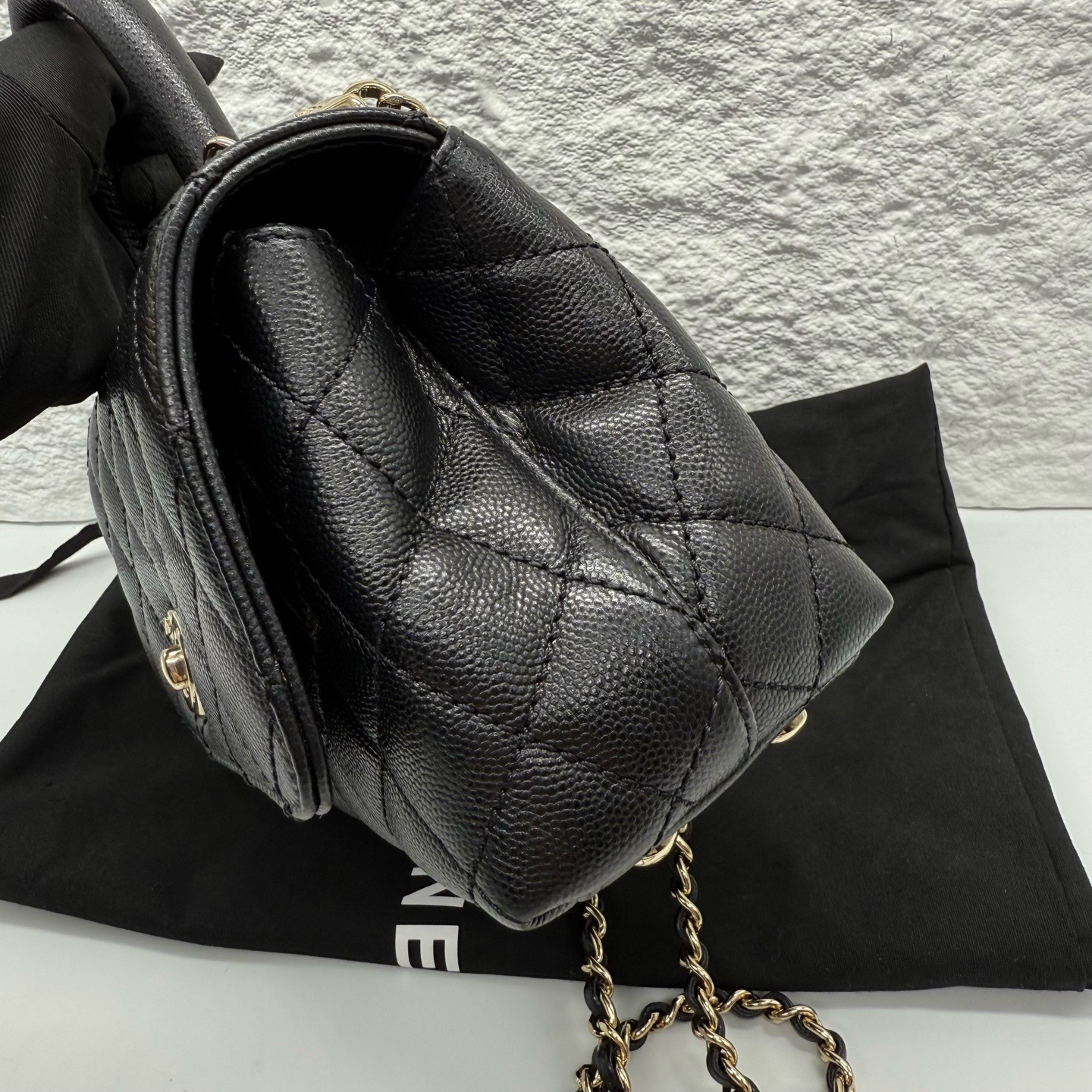 直播貨品 |  [1個-$100 2個-$300］EE37