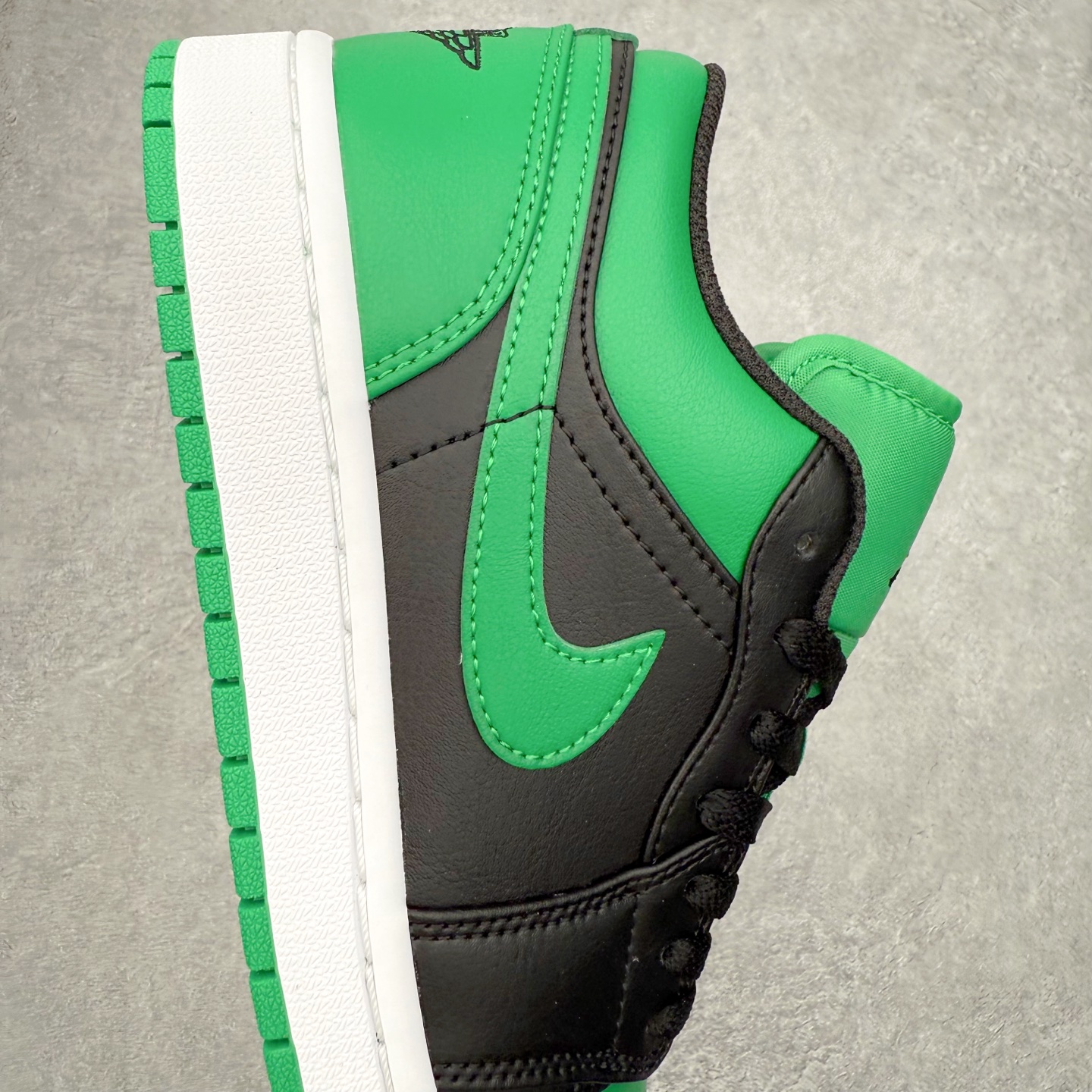 Air Jordan 1 Low 553558-065