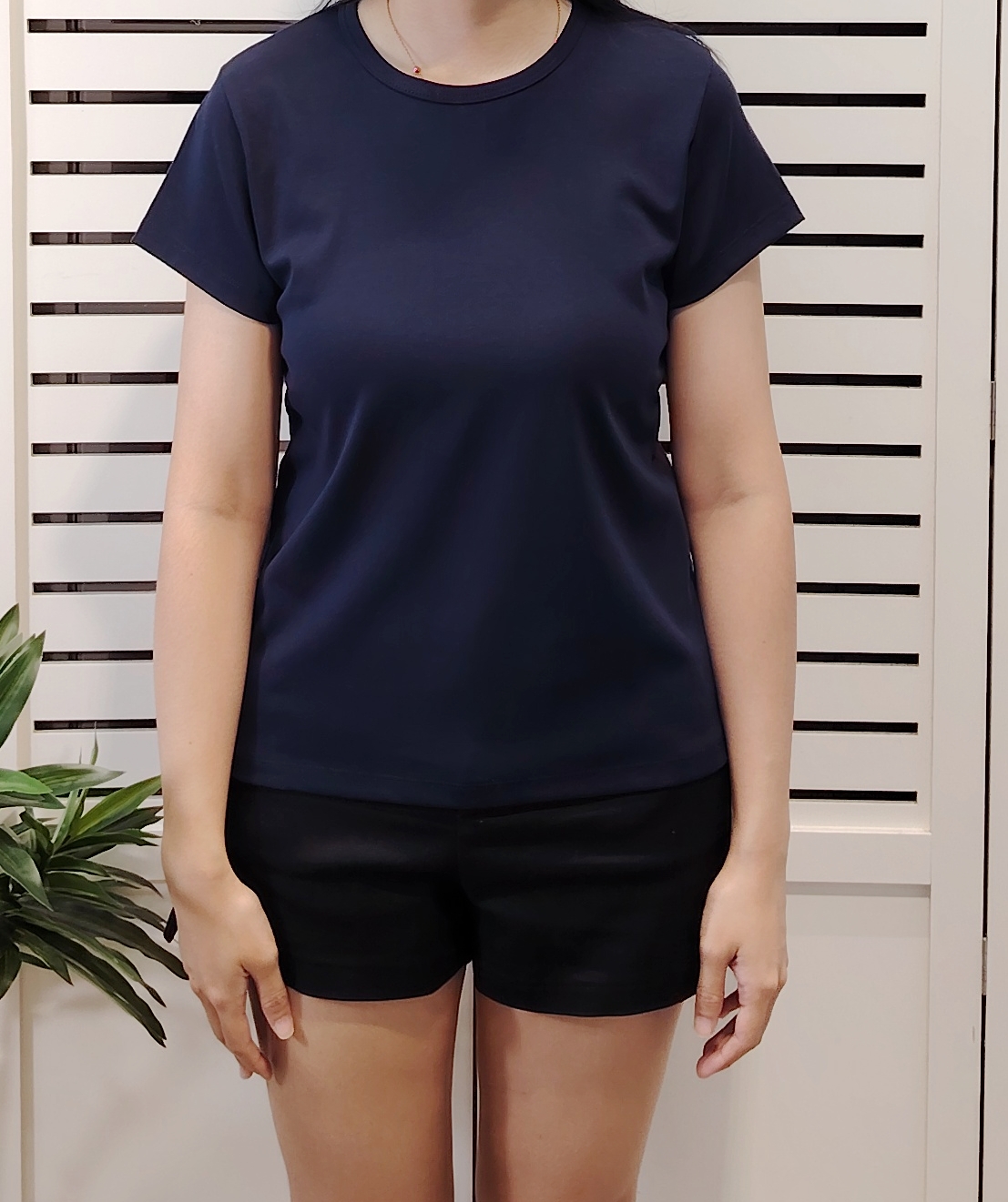 M2207 Basic Round Neck Cotton Tee 