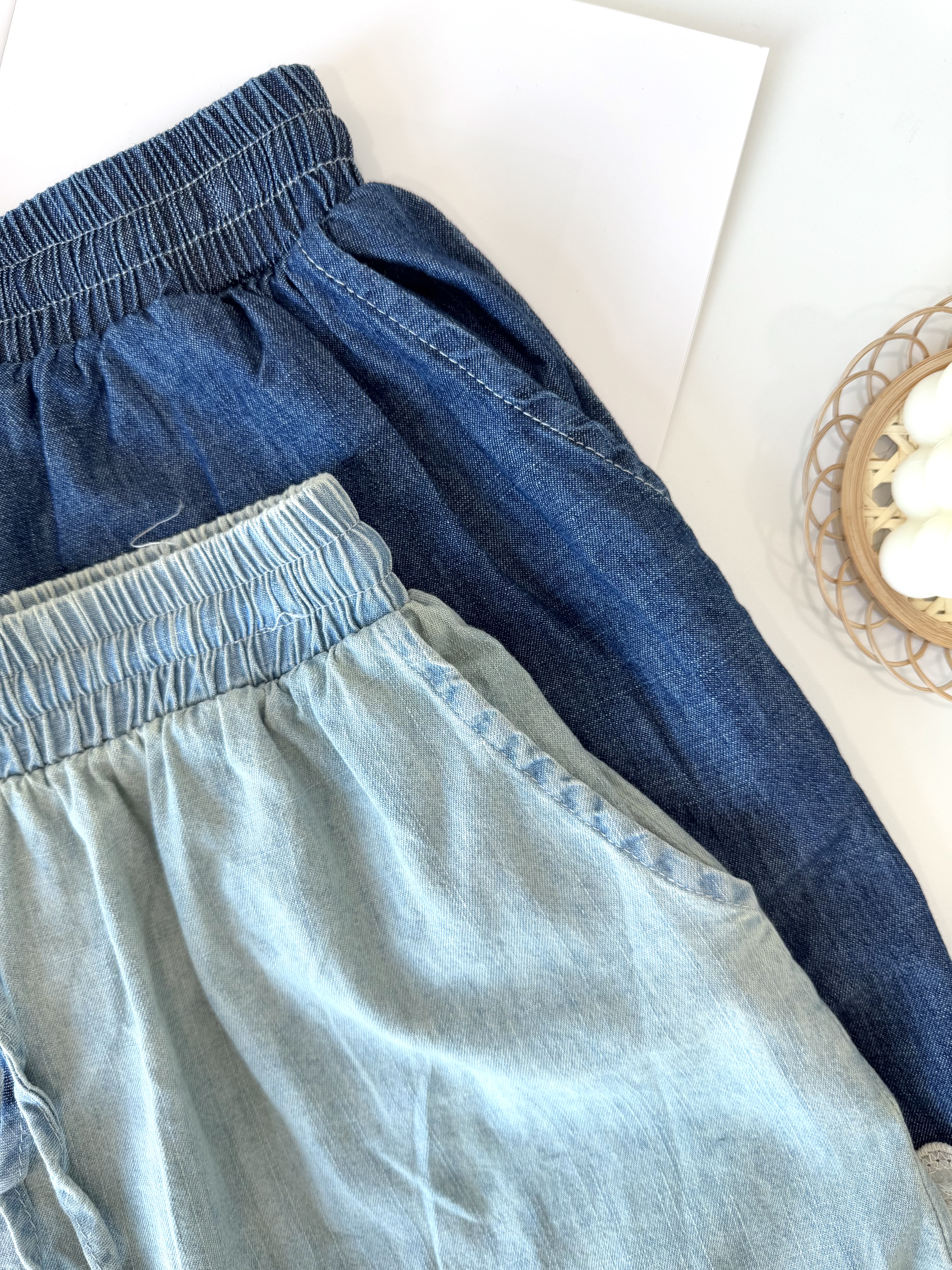 Hannah Lace Denim Vest Top + Short Sets 牛仔气质拼接蕾丝马甲上衣 + 短裤套装 （ 2 Colours）