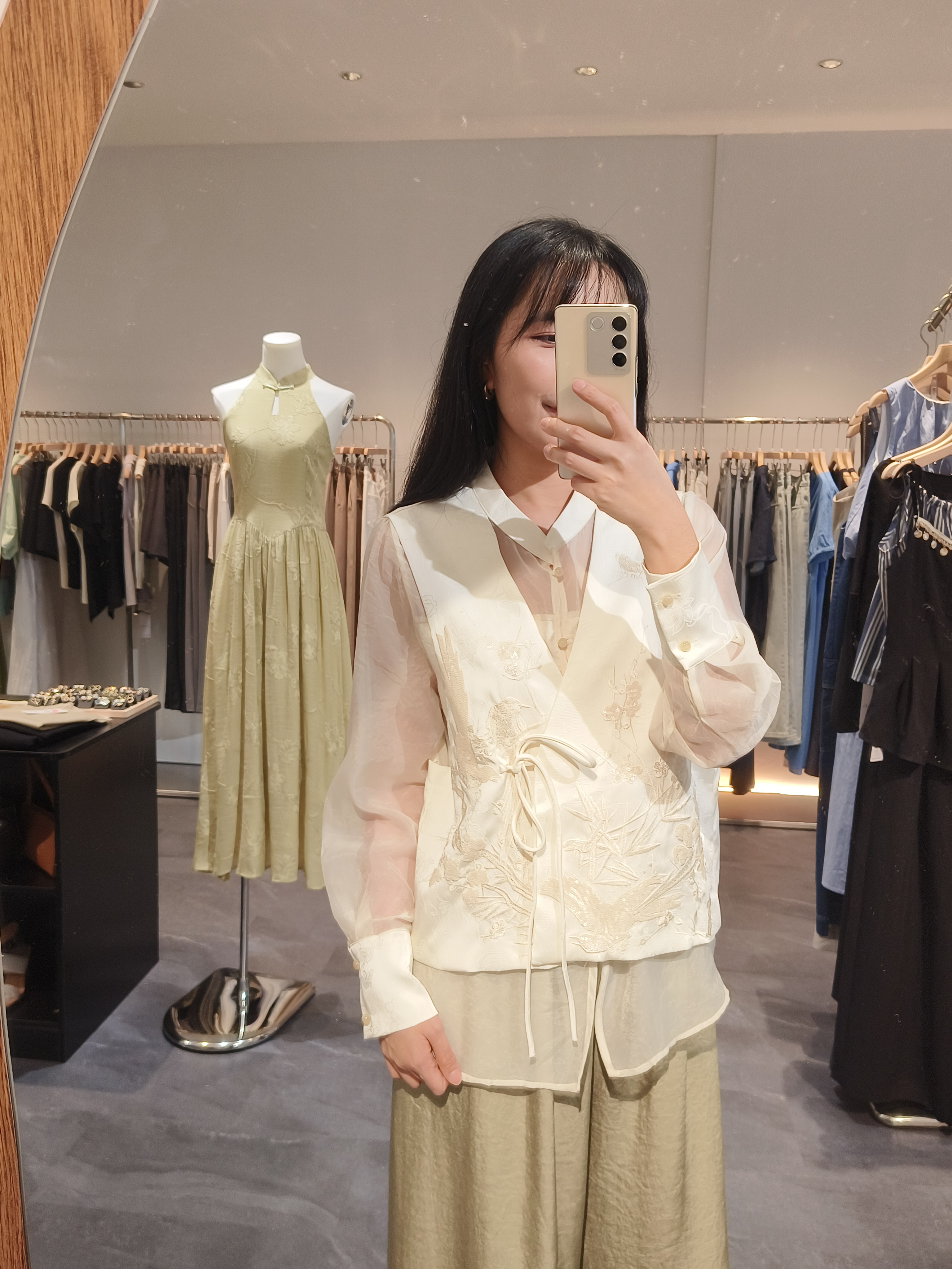 国风假两件长袖上衣