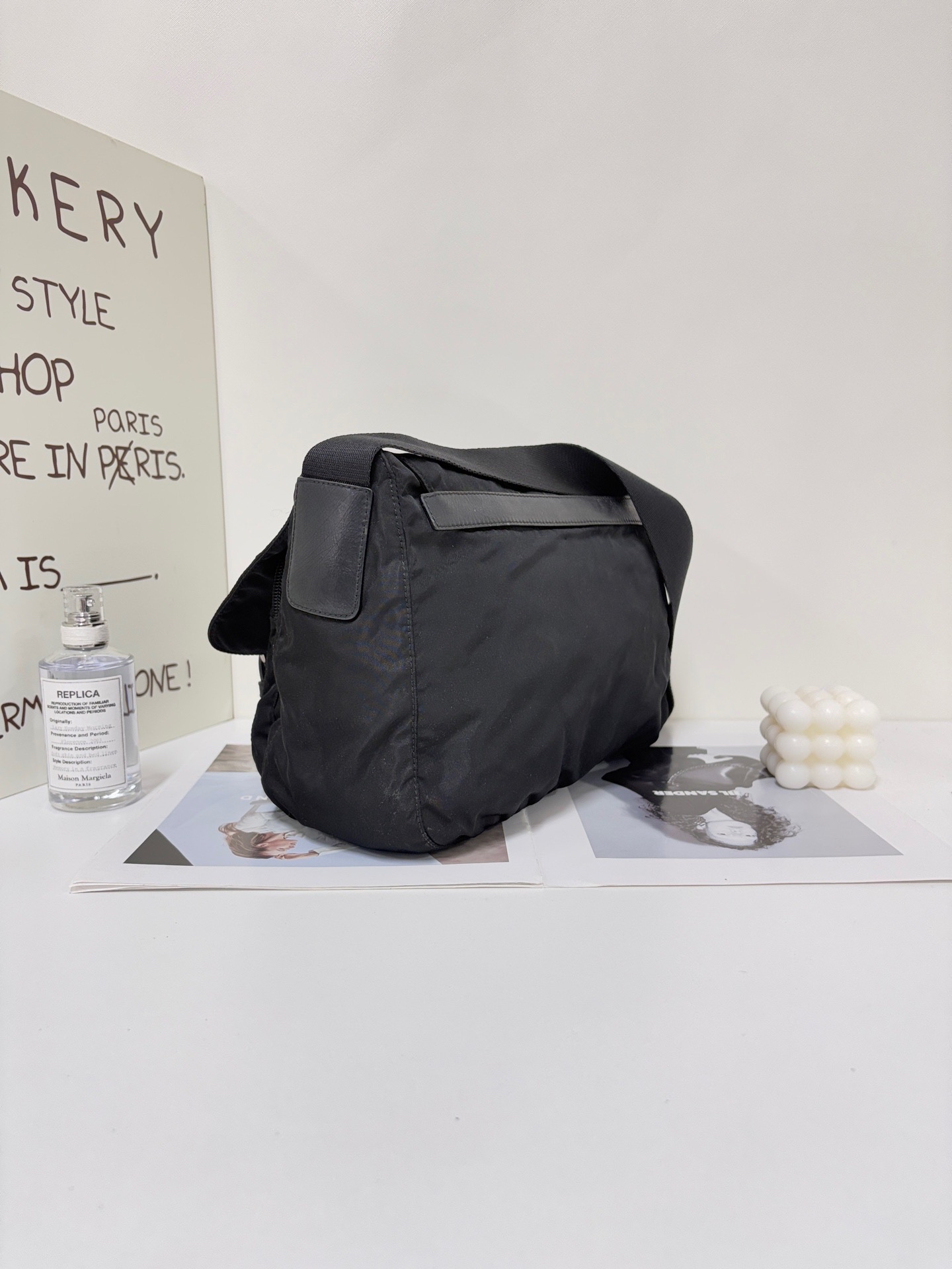 【預訂貨品】prada黑色尼龍郵差包