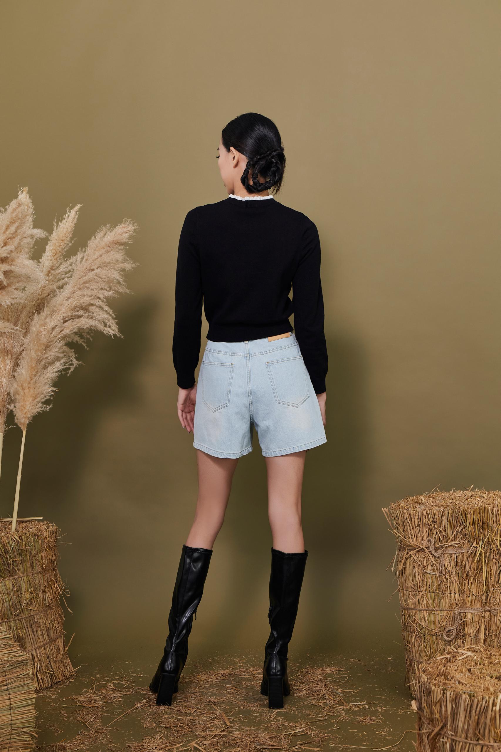 CP1680 MID RISE SHORT JEAN
