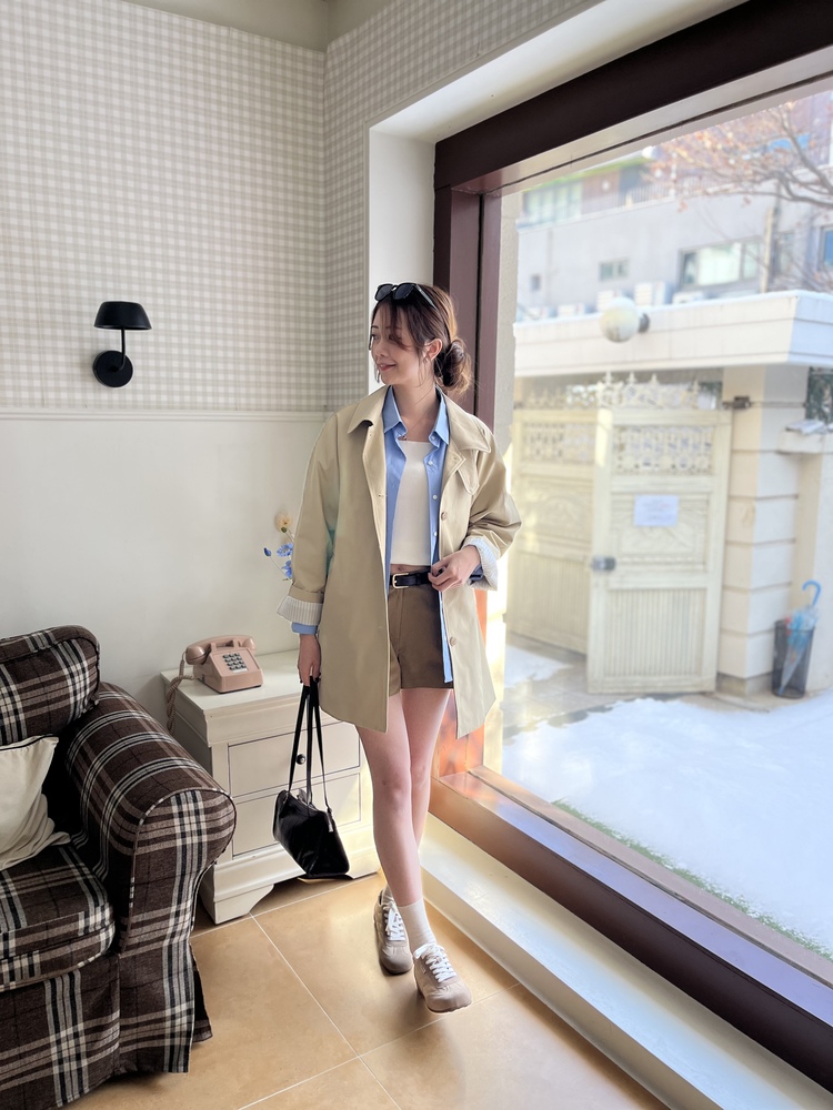 Stripe-Lined Relaxed Trench Coat (Beige)