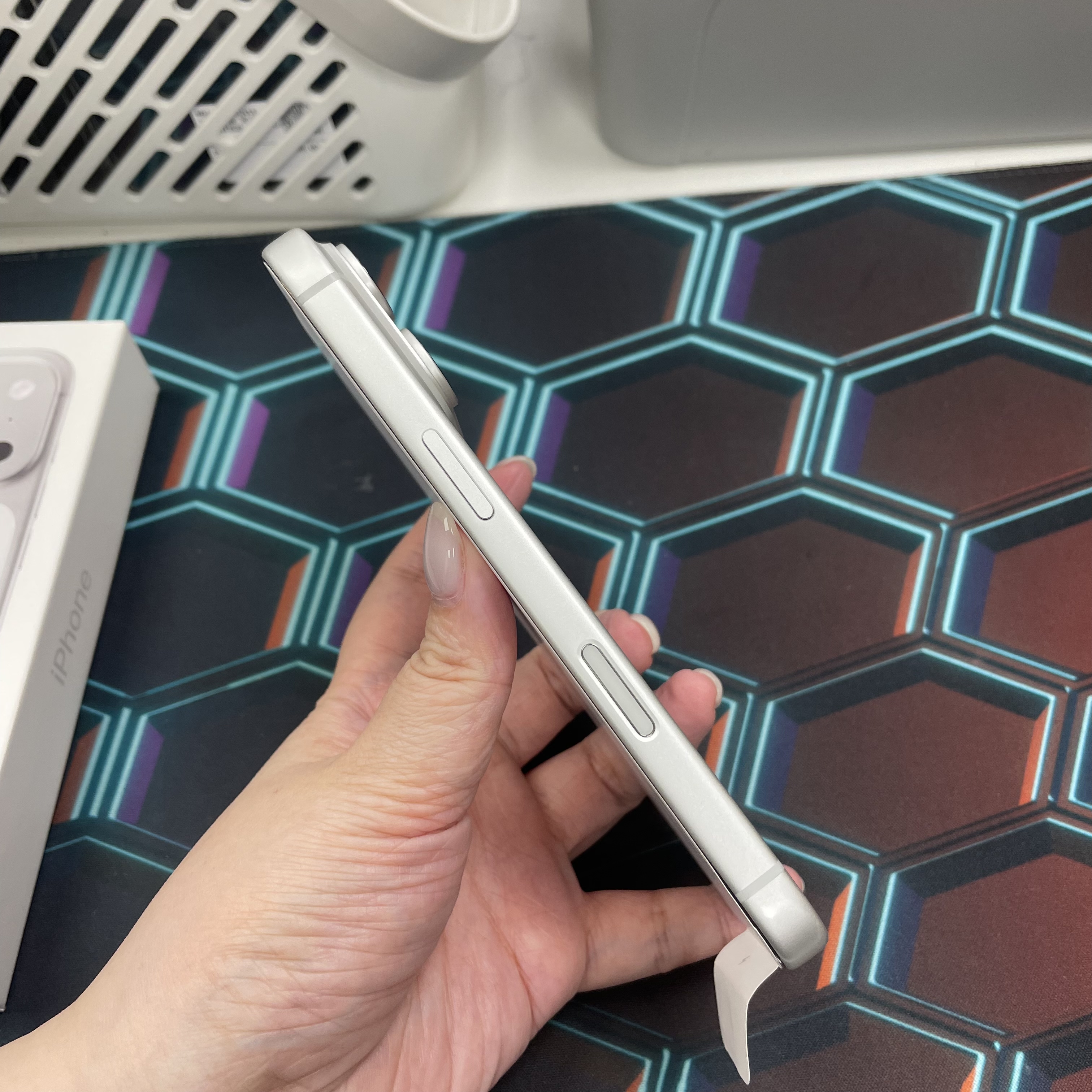 *6568 17 Pro 完美機 256GB 電100 銀色 sliver