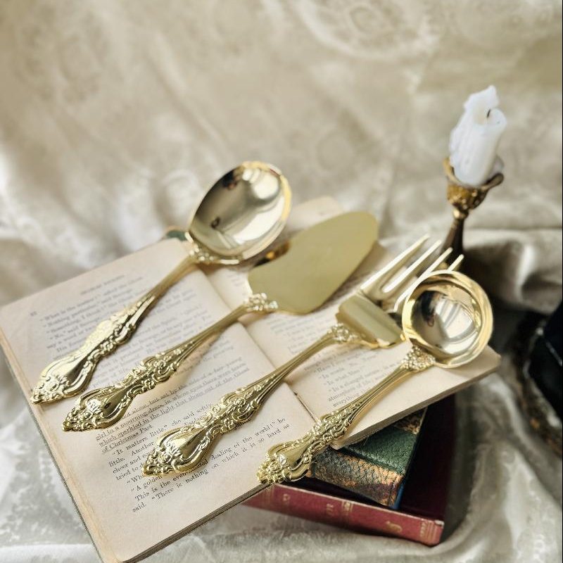 Vintage New Old Stock Made in Japan Royal Sealy Gold plated Cutlery set in Original box (MT2520)
