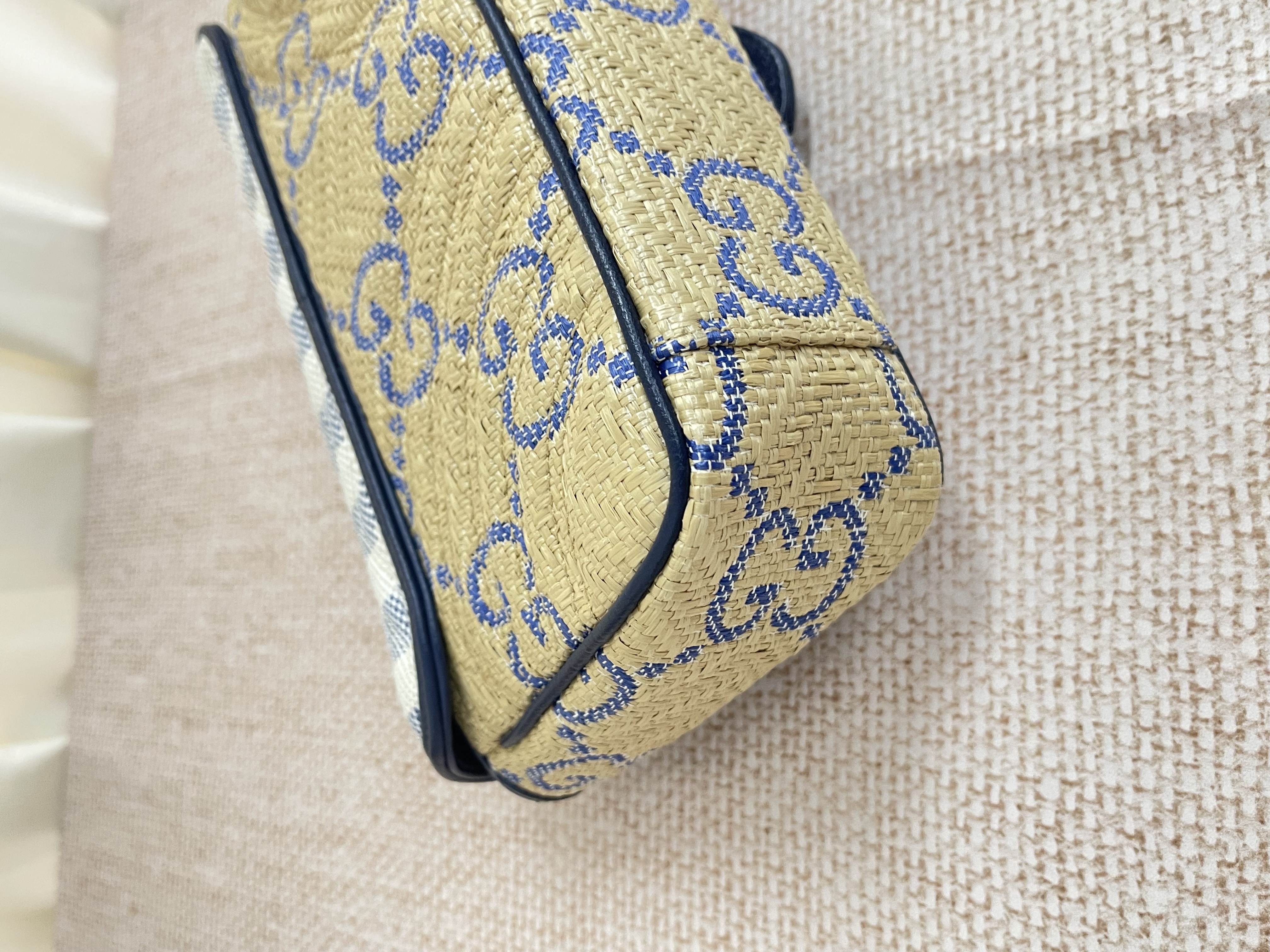 Pre-owned GUCCI 「Towards the Sun」/ Product Code: 26043007