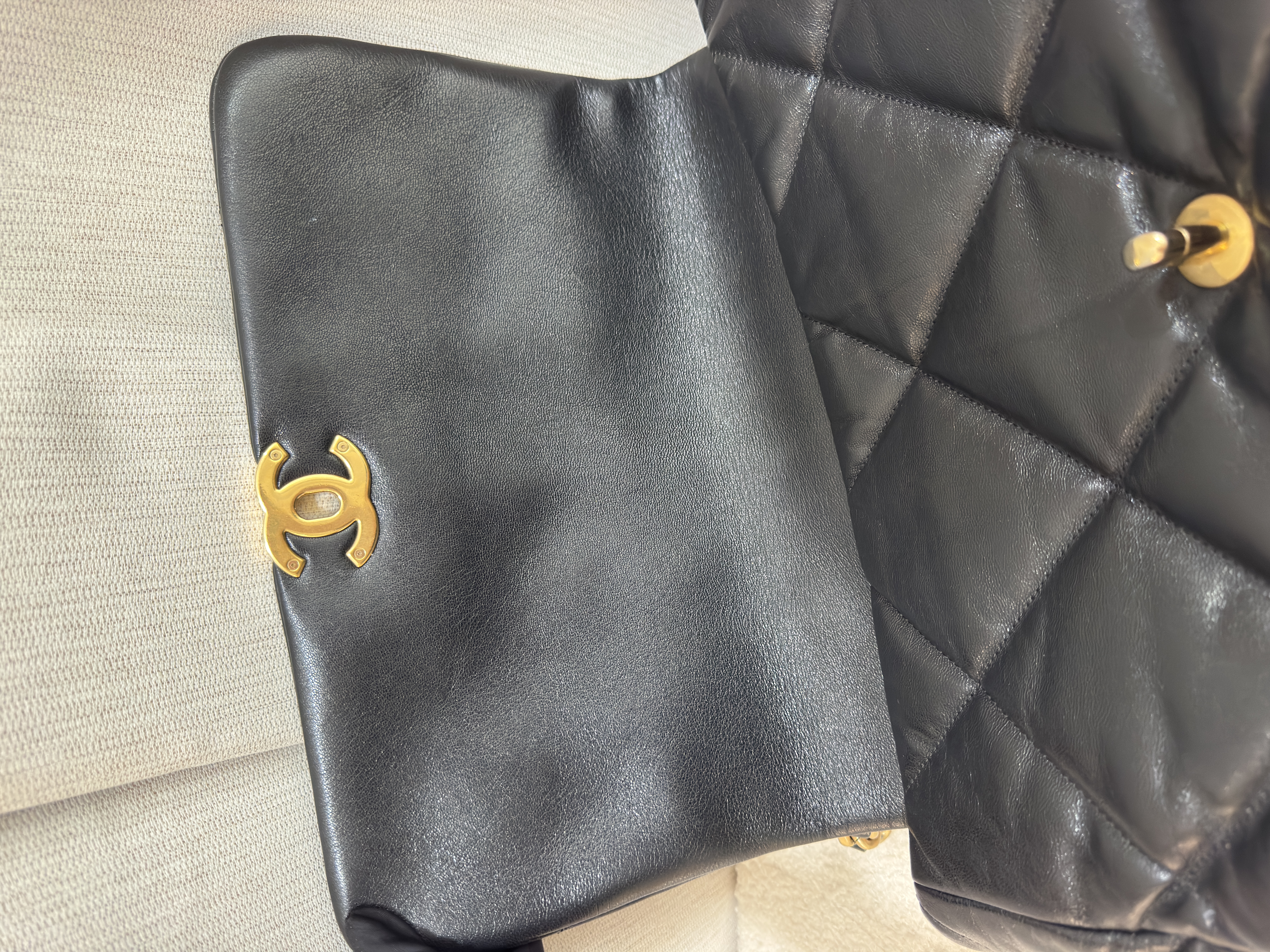 Pre-Owned CHANEL C19 Jumbo / Product Code : 26021609