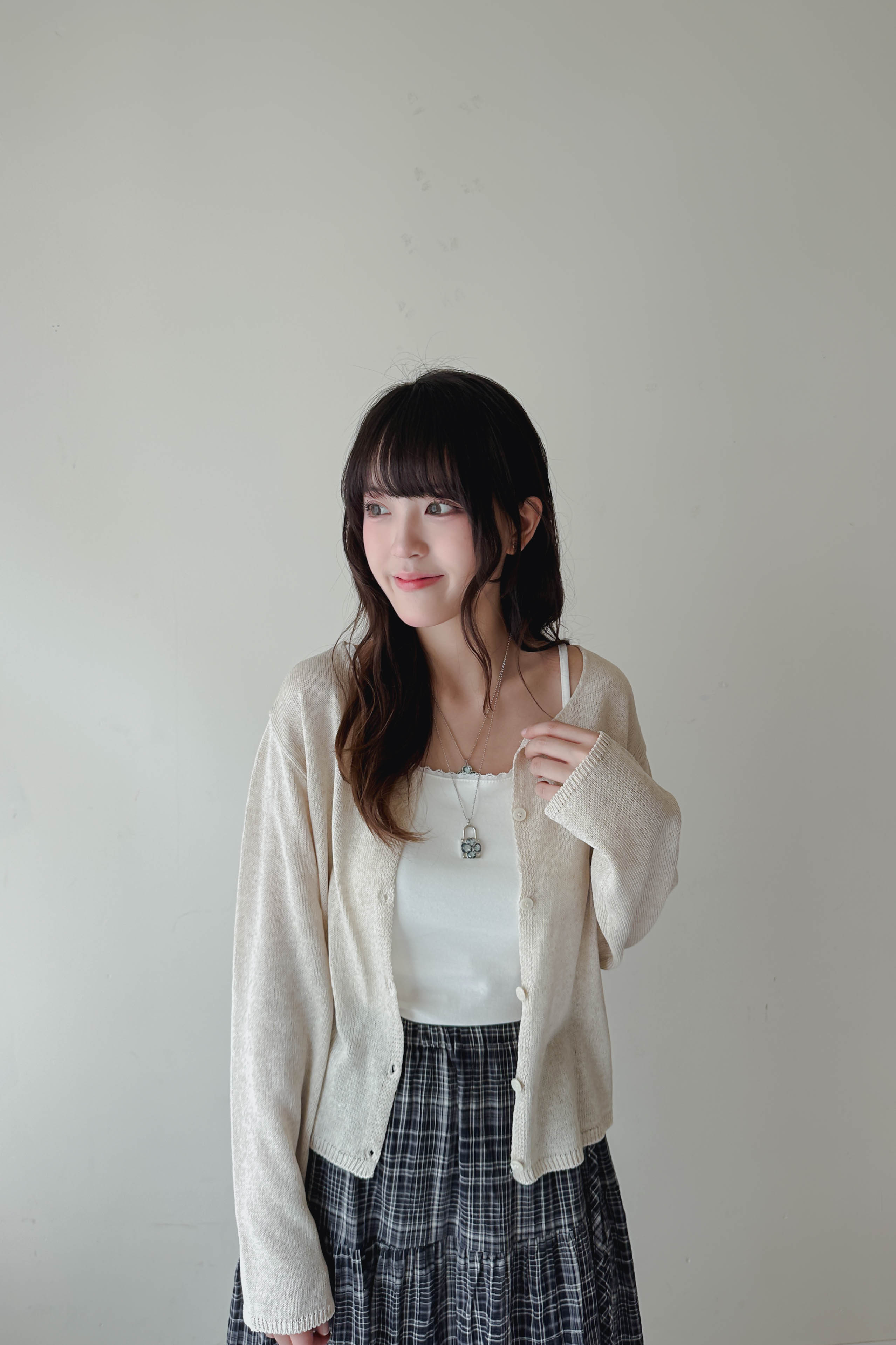 Slim~亞麻親膚薄針織短外套 (兩色入)