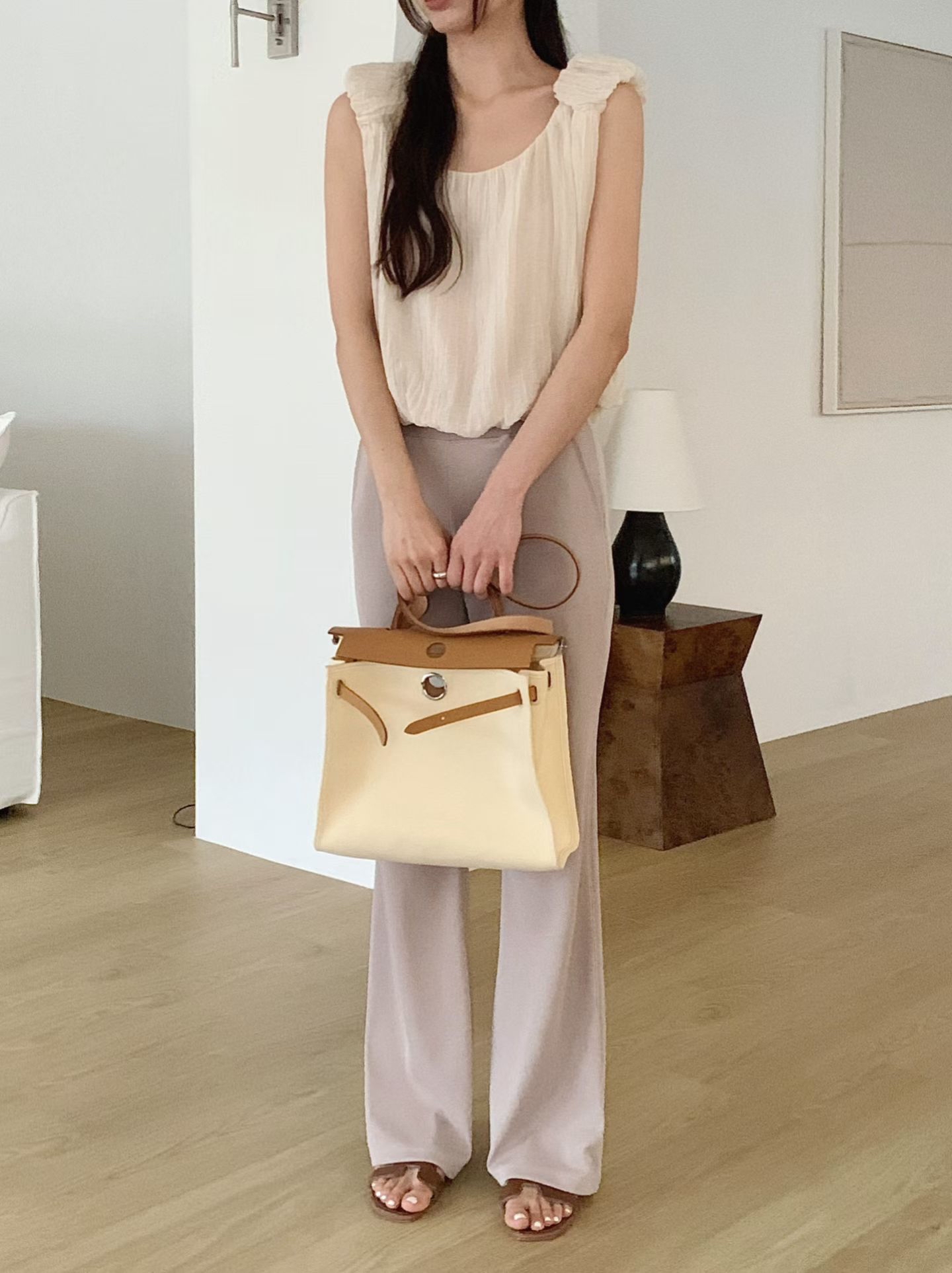 Elastic pants with pocket 