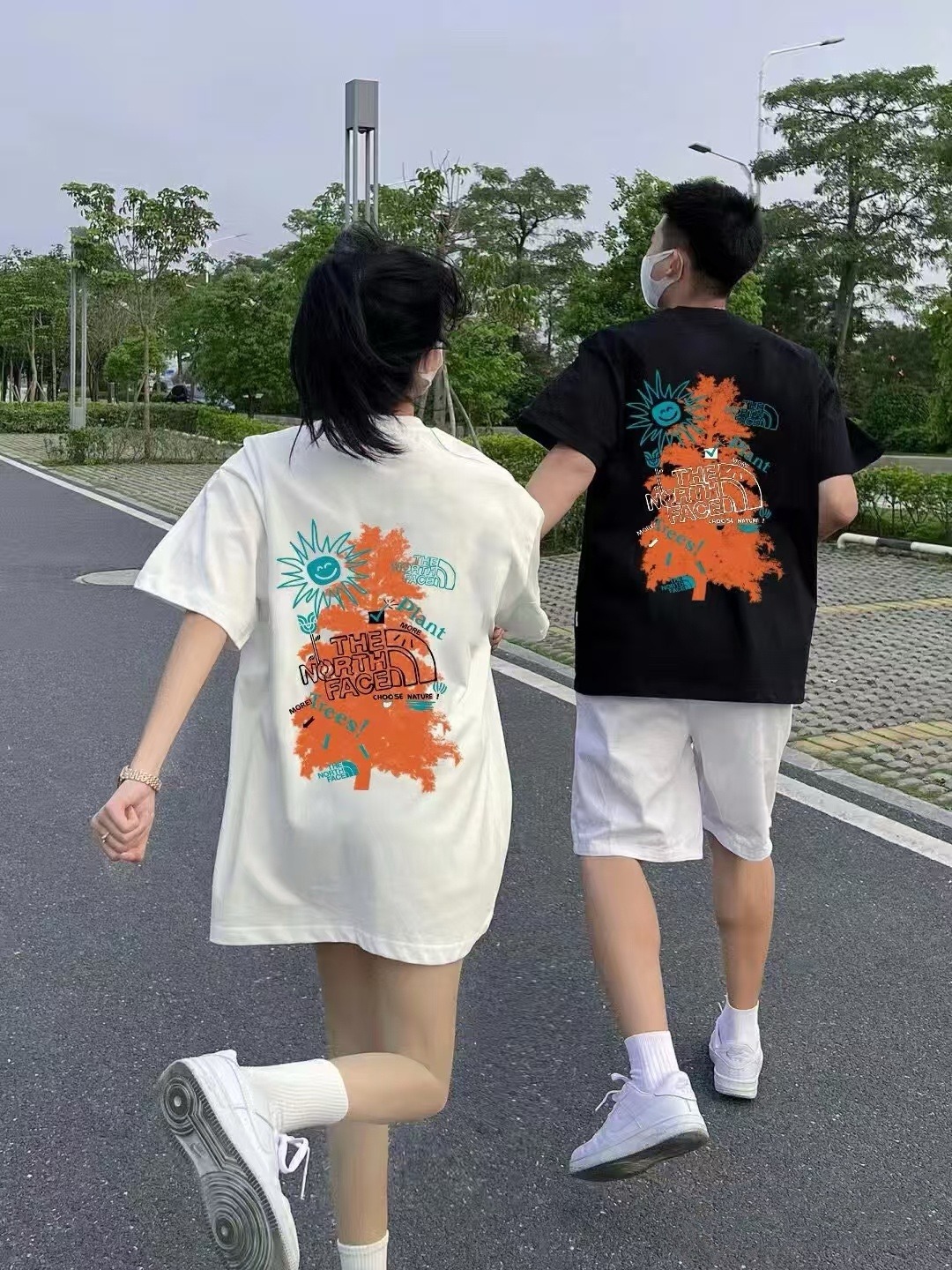 The North Face 太陽花大樹印花短袖Tee
