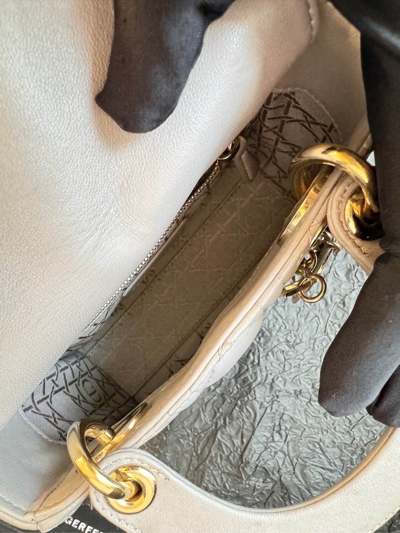 【預訂貨品】Dior 珠光灰羊皮mini戴包