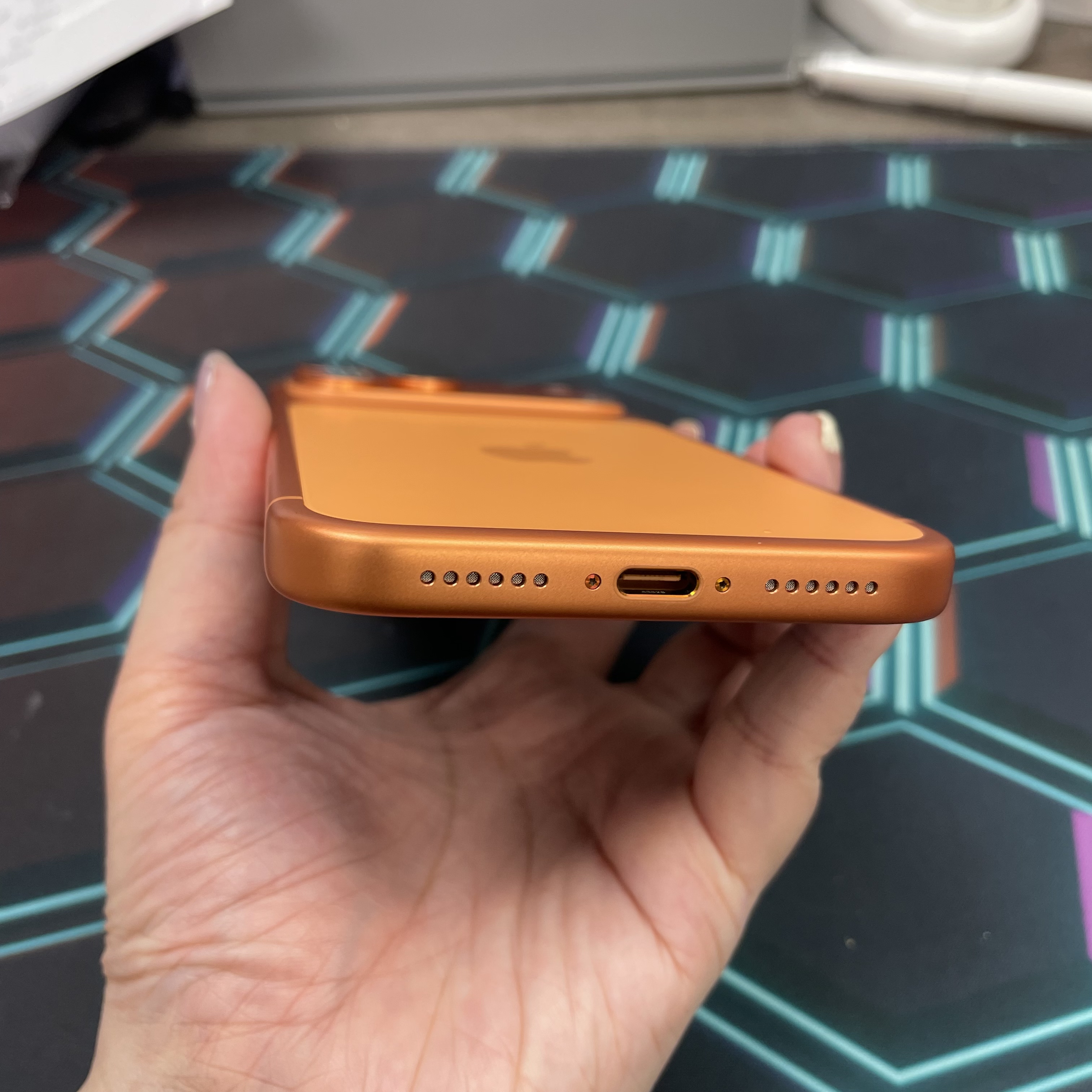 *6720 17 pro max 未使用品 1TB 電100 橙色 orange