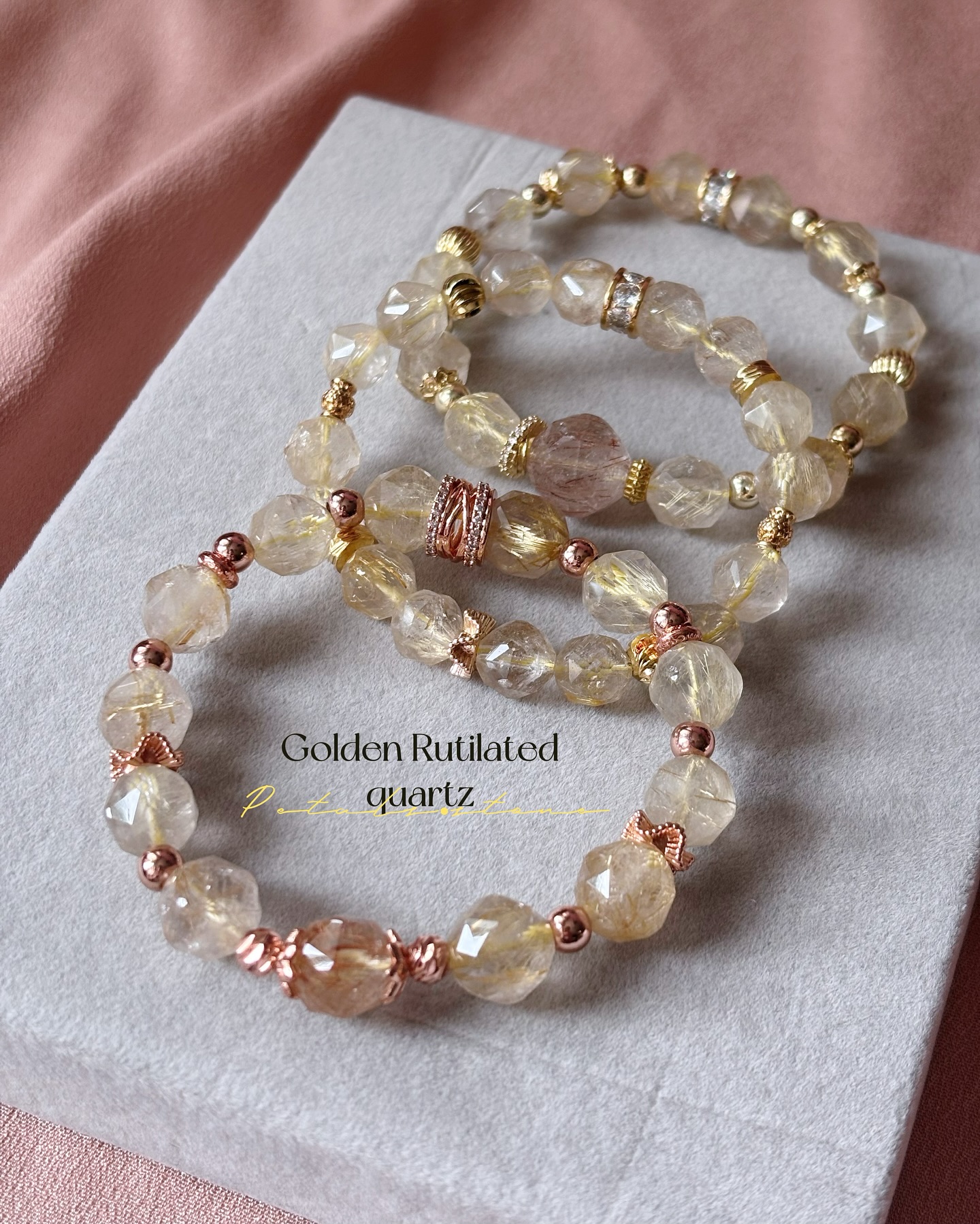 ☆ 𝑮𝒐𝒍𝒅𝒆𝒏 𝑹𝒖𝒕𝒊𝒍𝒂𝒕𝒆𝒅 𝑸𝒖𝒂𝒓𝒕𝒛 ‧₊˚ 