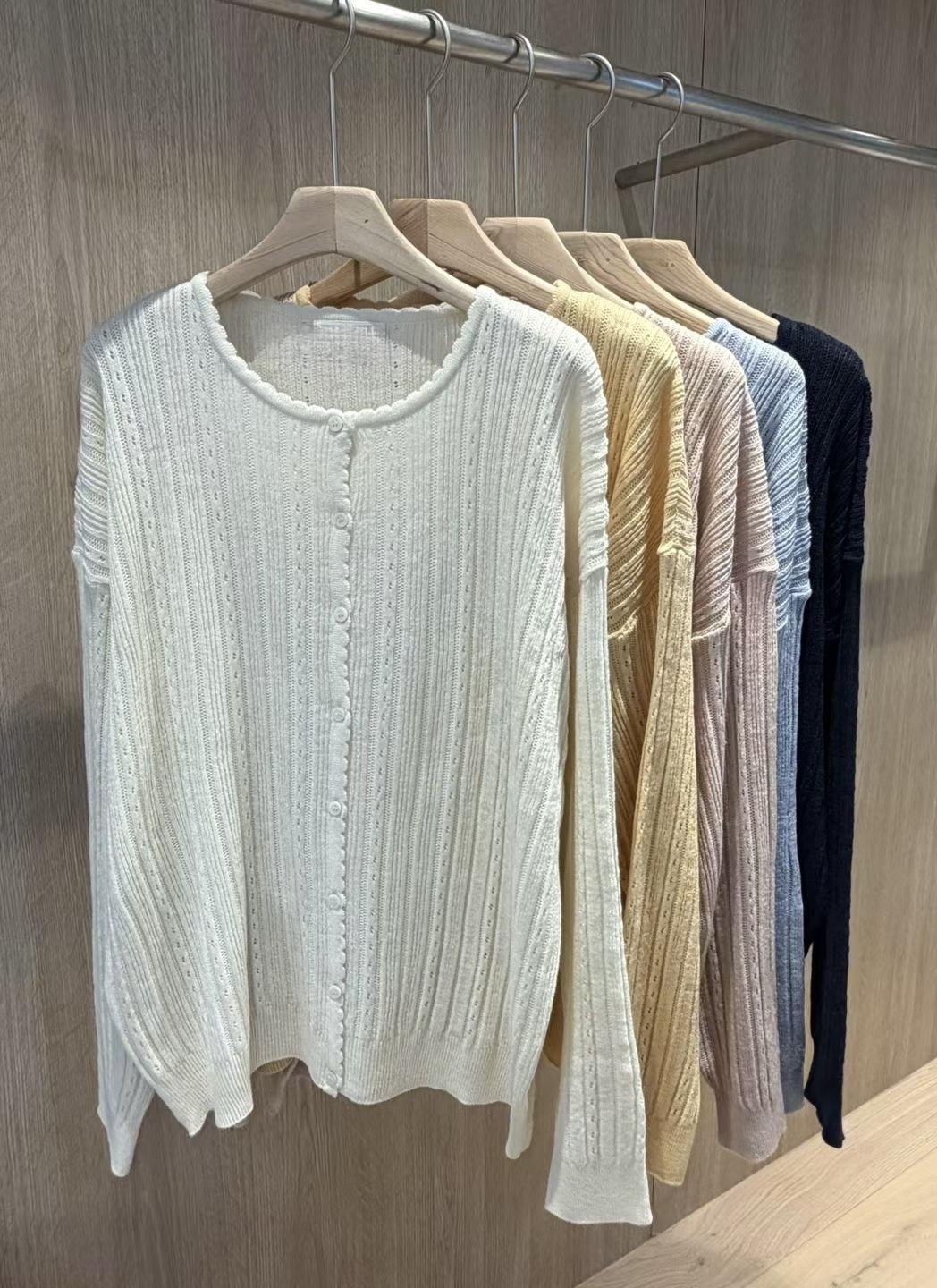 AW OS 輕巧通花波浪邊外套