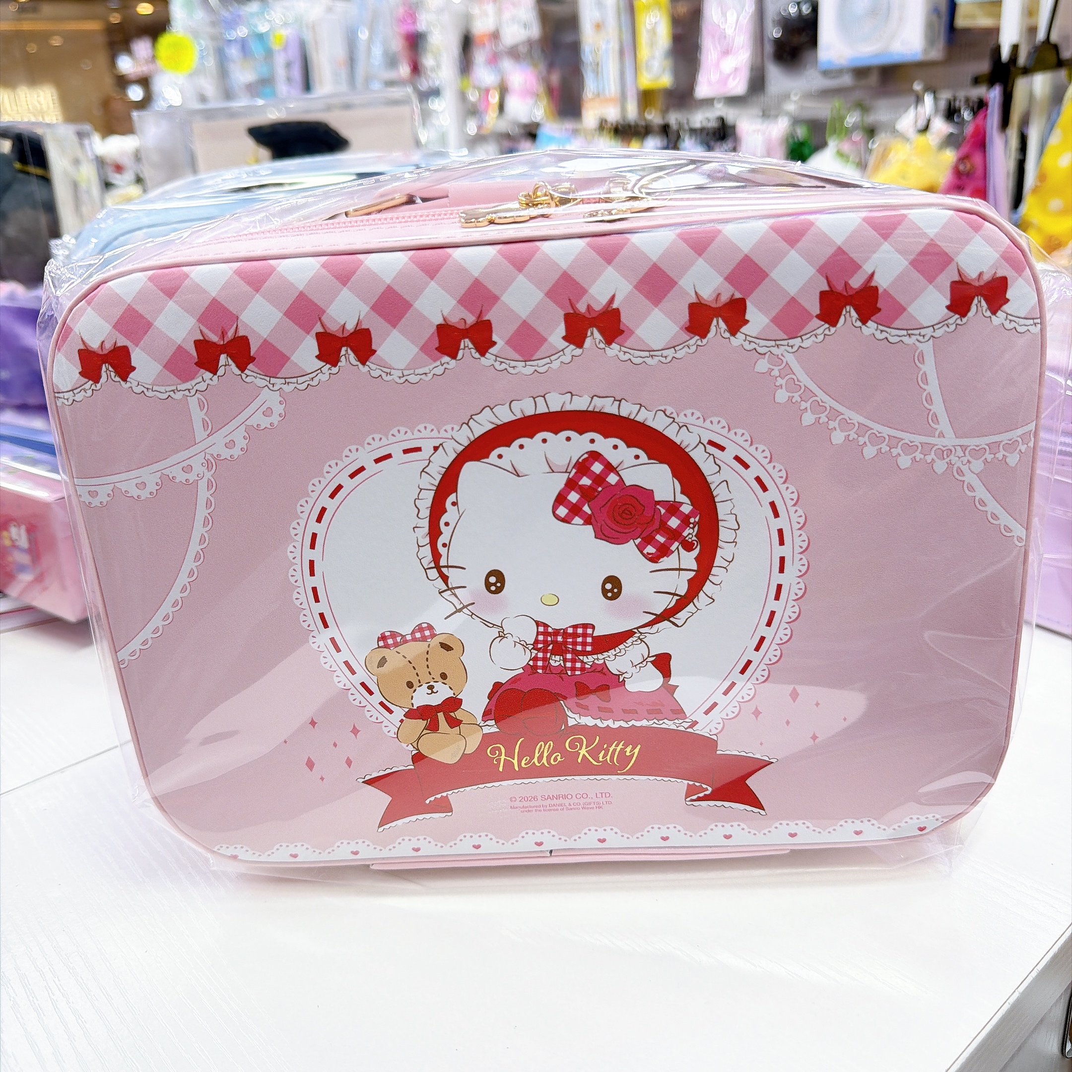 原裝行貨Sanrio 手提箱化妝箱