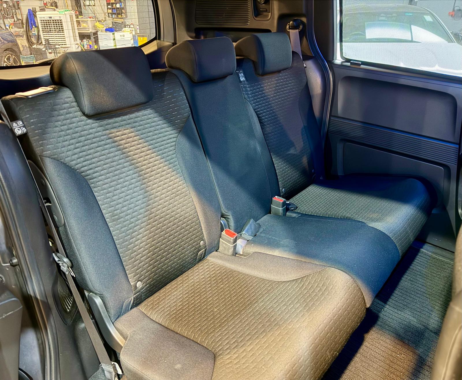 Honda Freed SPIKE Hybrid 2013