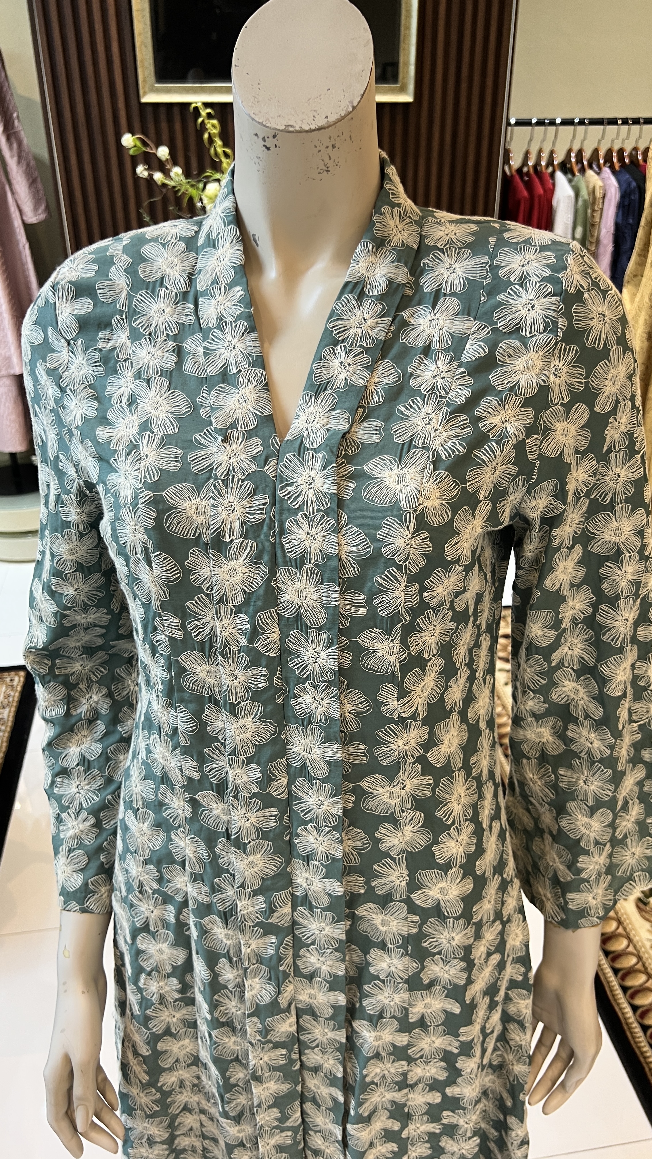 KEBAYA NOOR