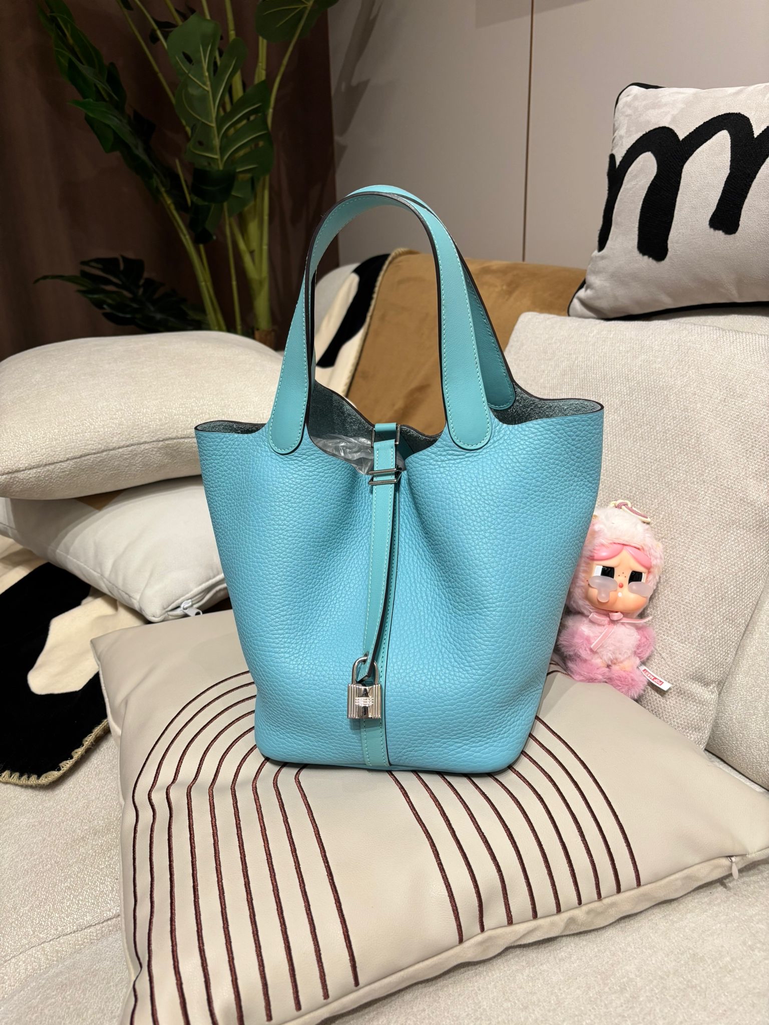 Hermes Picotin 22 Blue Atoll Stamp T 100%Authentic, 98%New ✅Key lock✅Dust bag✅Box