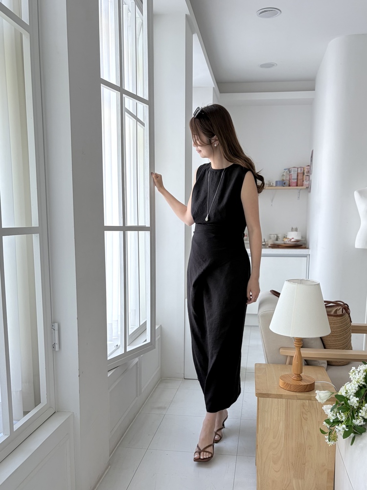Effortless Wrap Dress (Black)