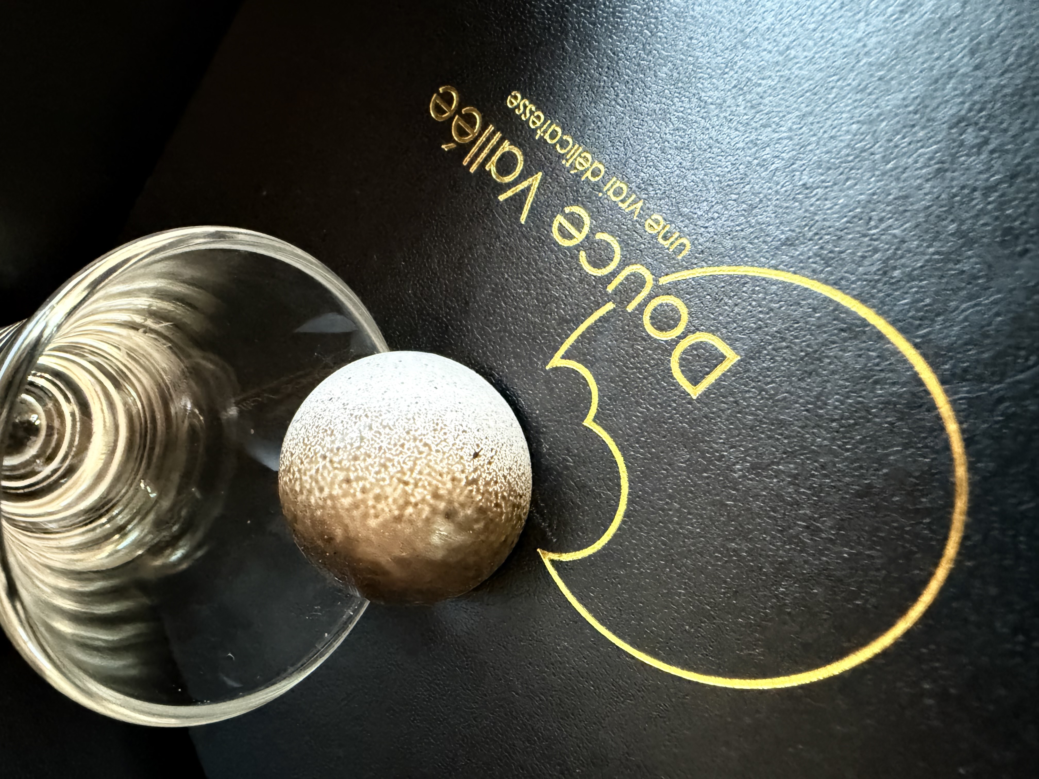 ✨匠心十六・手工朱古力禮盒  The Artisan Sixteen