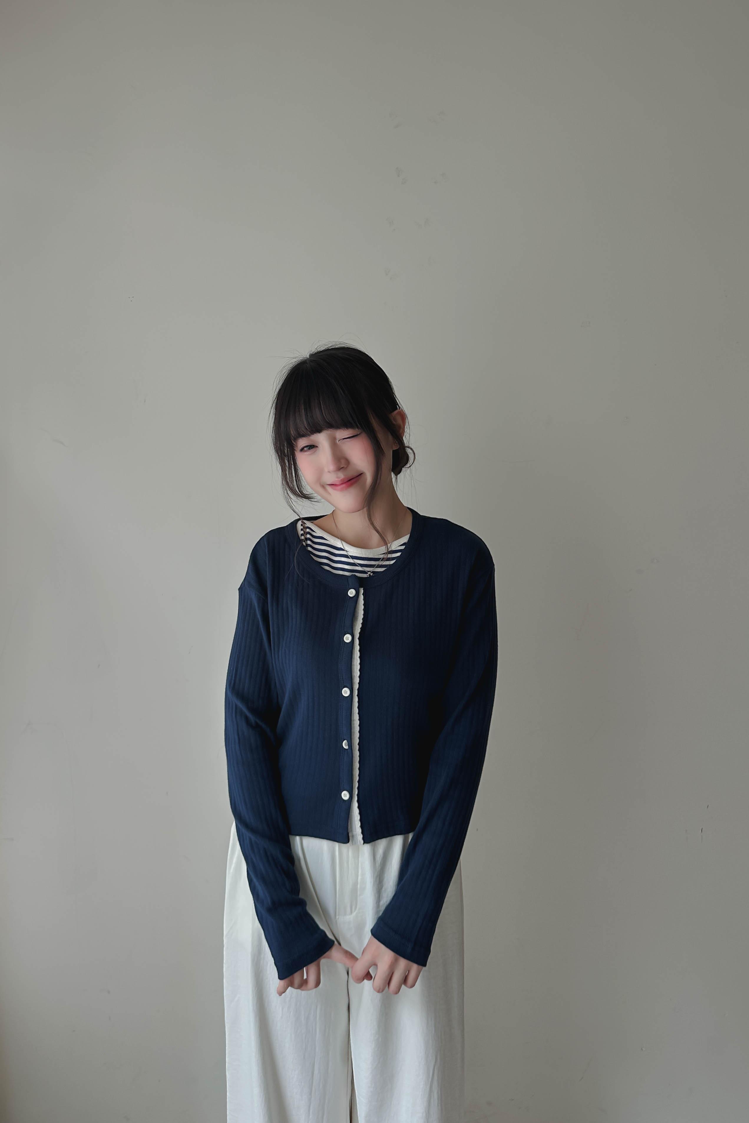 軟綿小花邊2-way上衣 (兩色入)