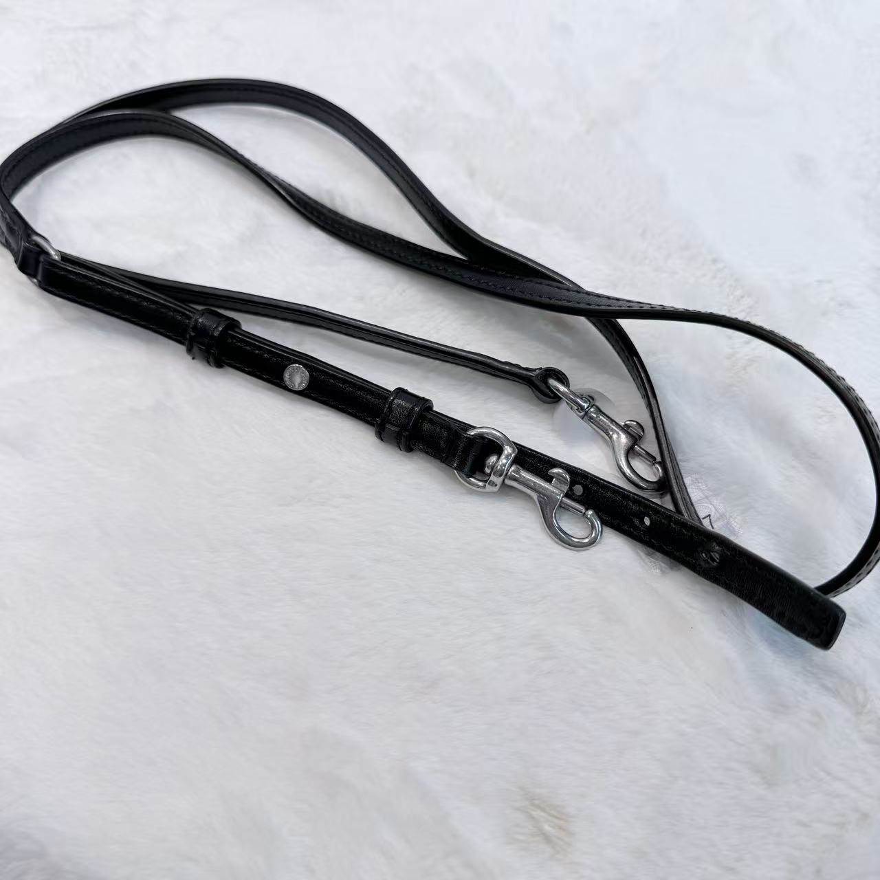 YSL LouLou Toy方胖子肩帶款斜孭袋