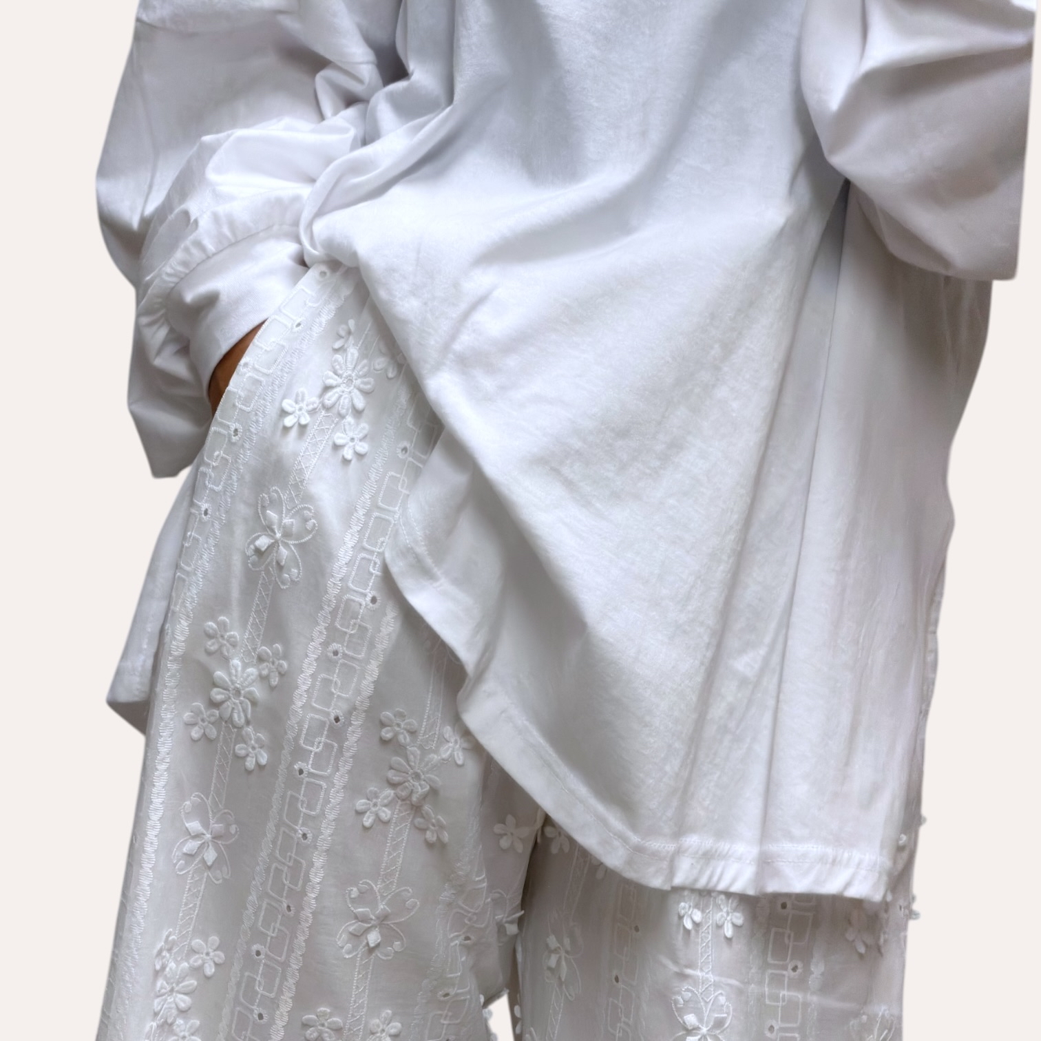 221056 Lace通花長褲