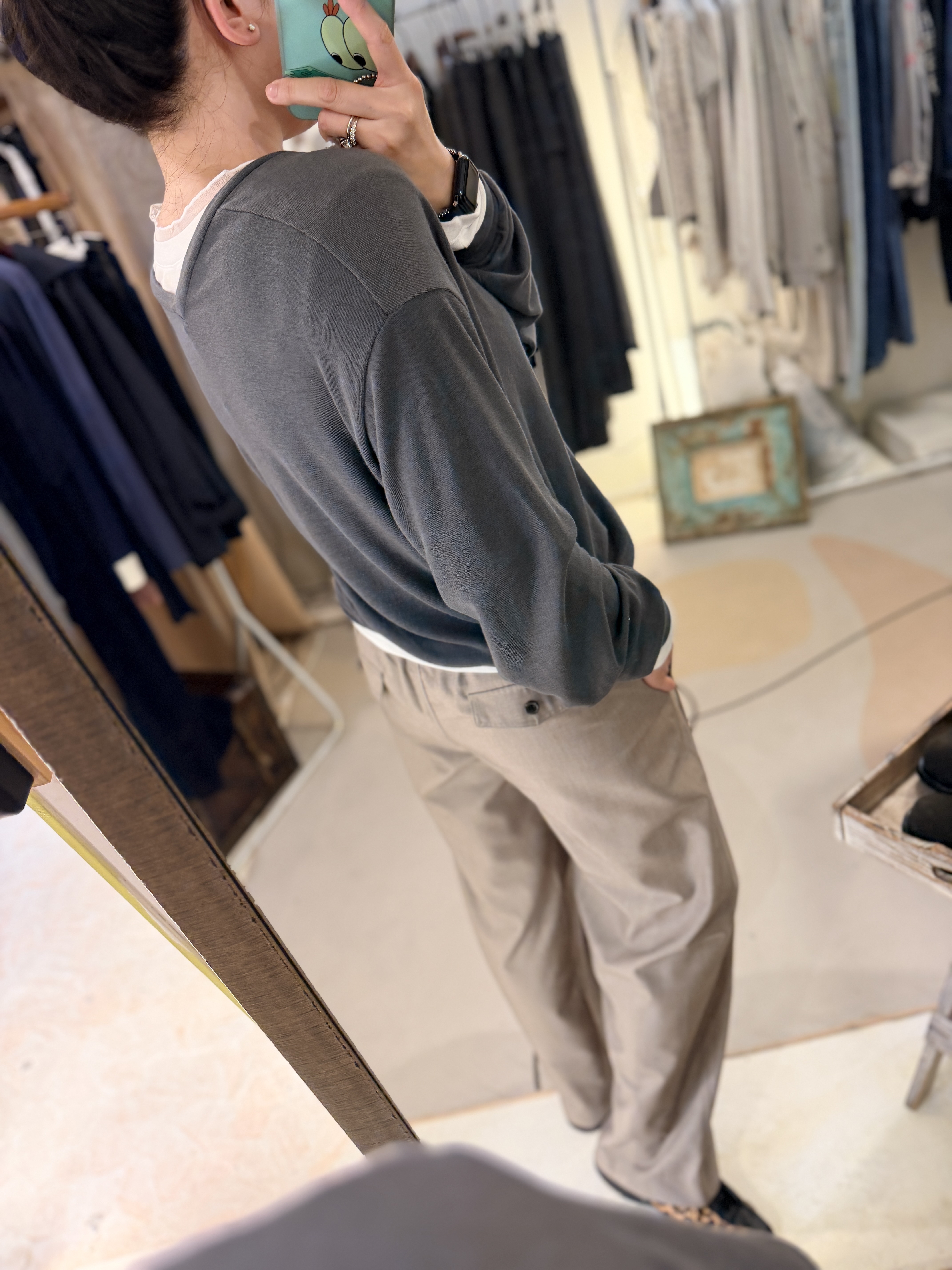Deep V reversible top