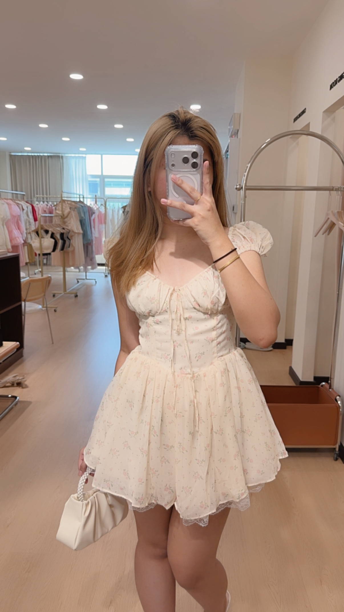 470可爱泡泡袖连身裙