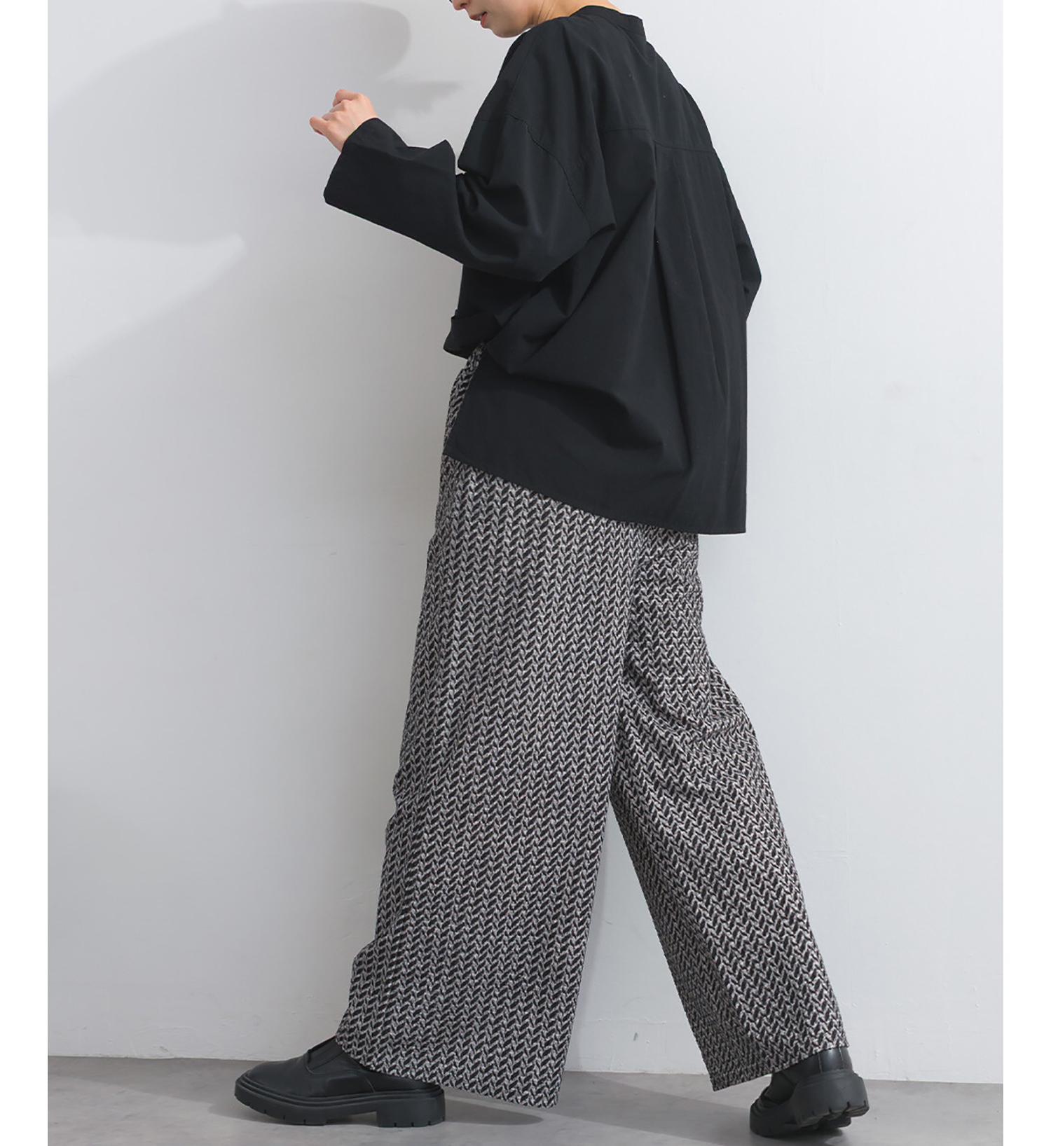 LP - 鯡魚骨紋長褲 (黑色)